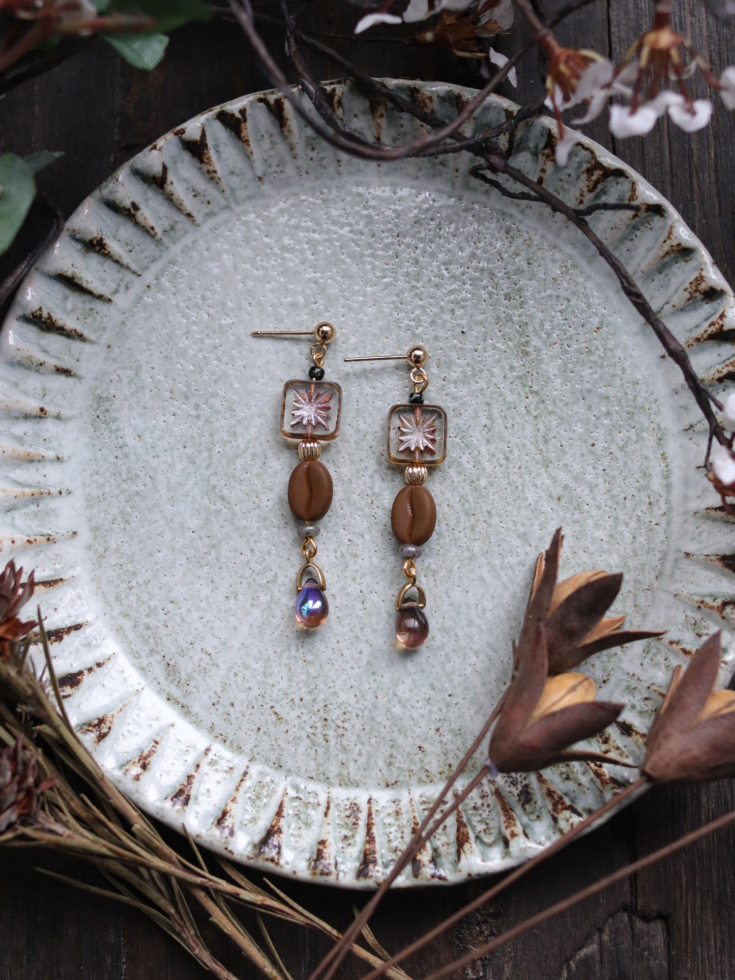 Vintage style earrings - Coffee bean