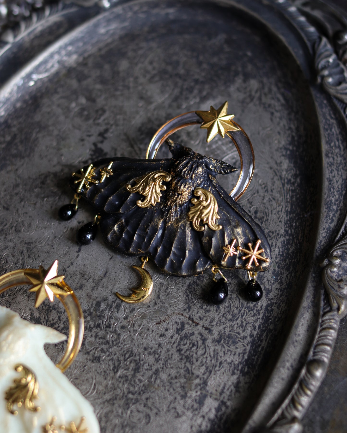 Vintage style brooch - Dawn of Birth, Night of Rest