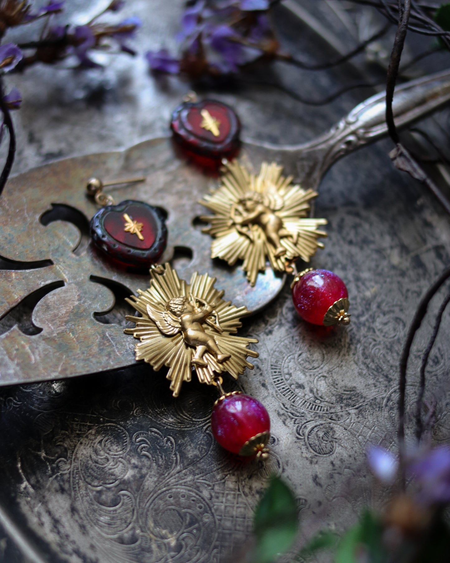 Vintage style earrings - Cupid Magic
