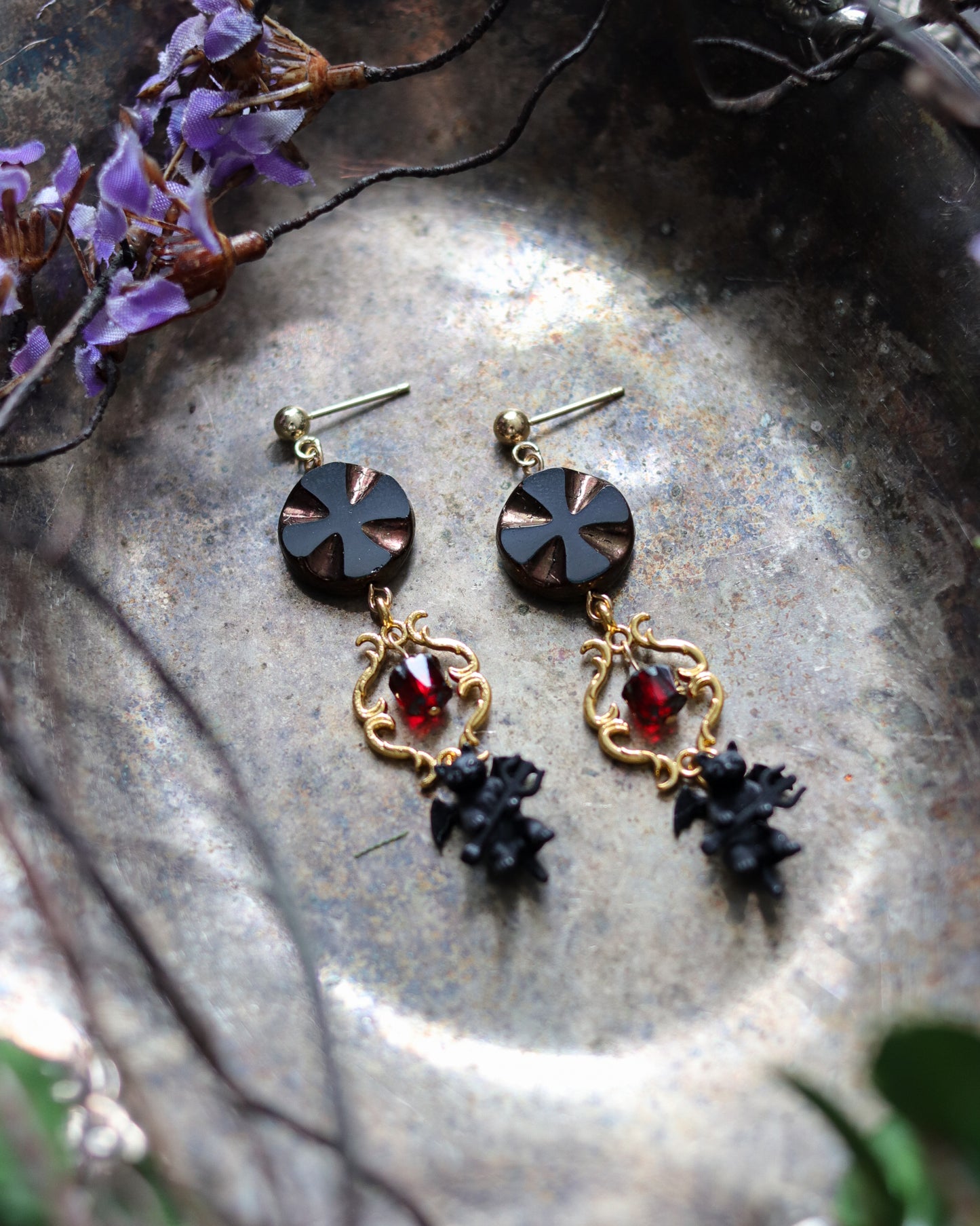 Vintage style earrings - Devil Cat Summon