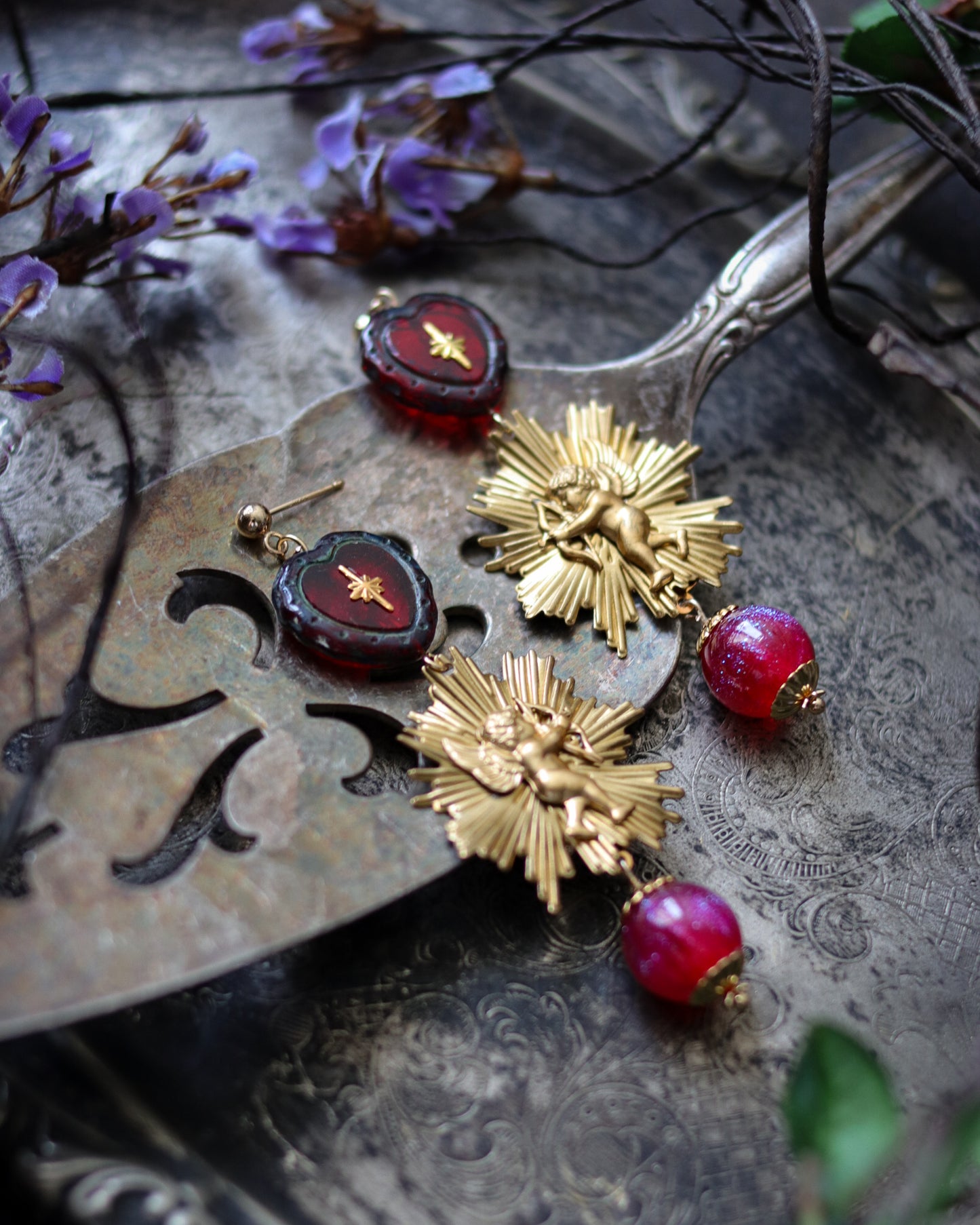 Vintage style earrings - Cupid Magic