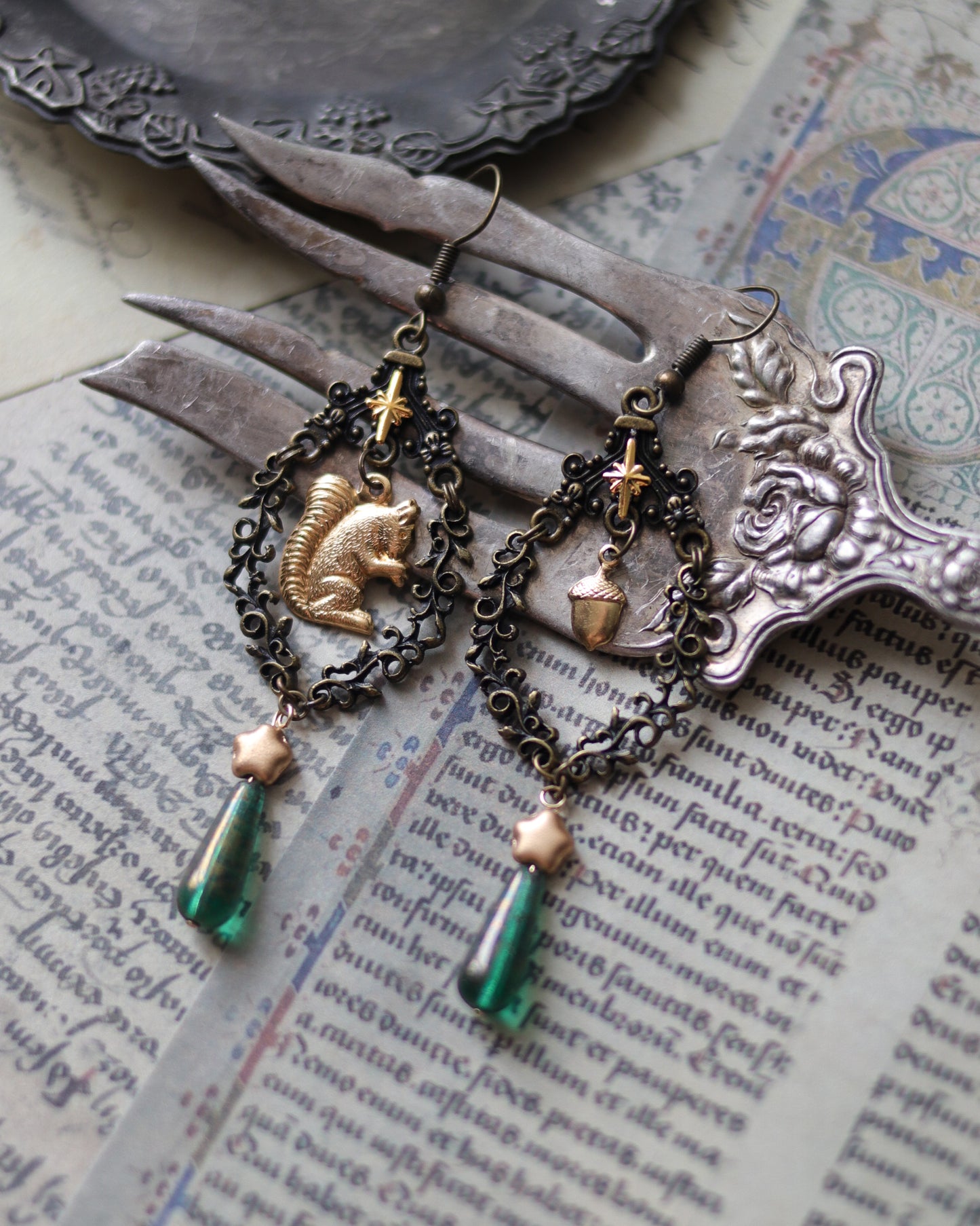 Vintage style earrings - Acorns and Squirrels