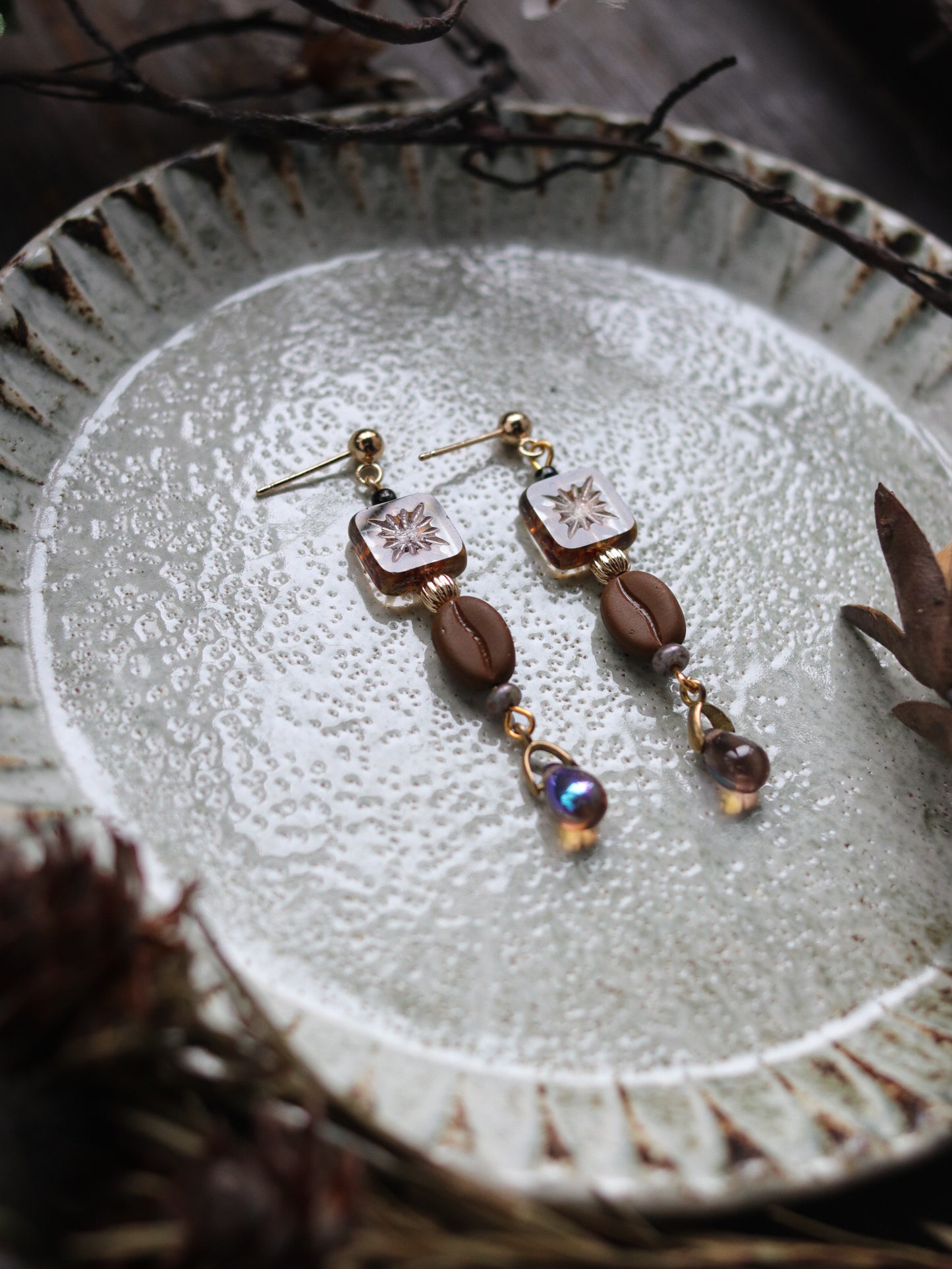Vintage style earrings - Coffee bean
