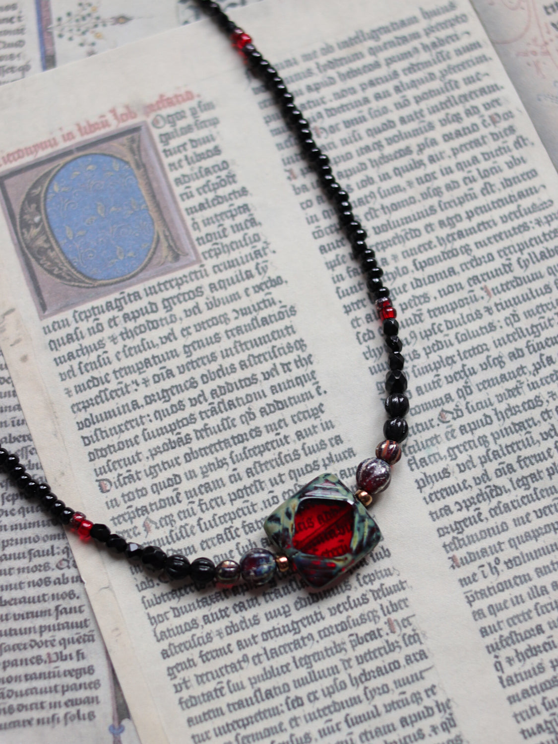 Czech glass bead necklace - Bloody Square