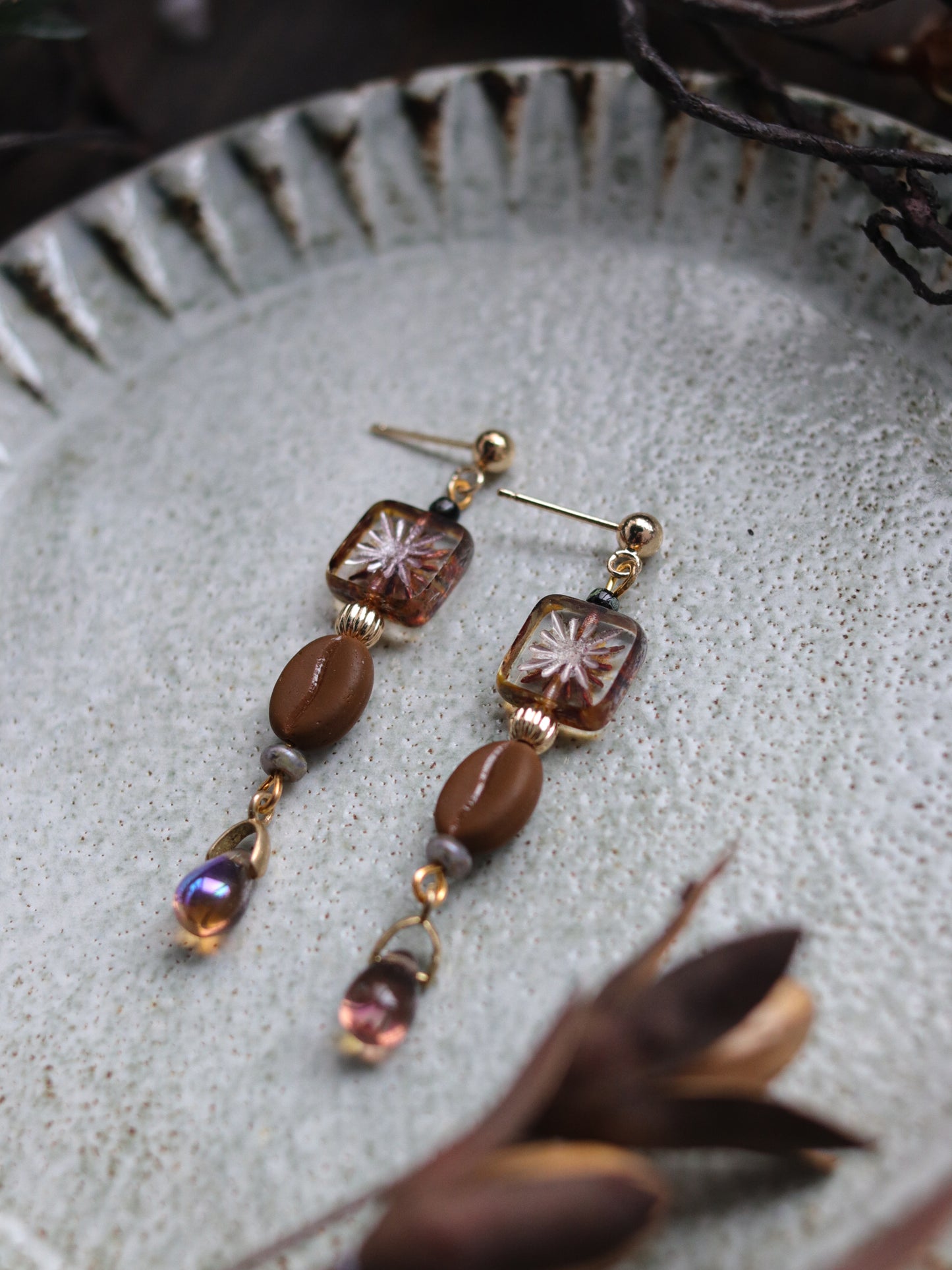 Vintage style earrings - Coffee bean
