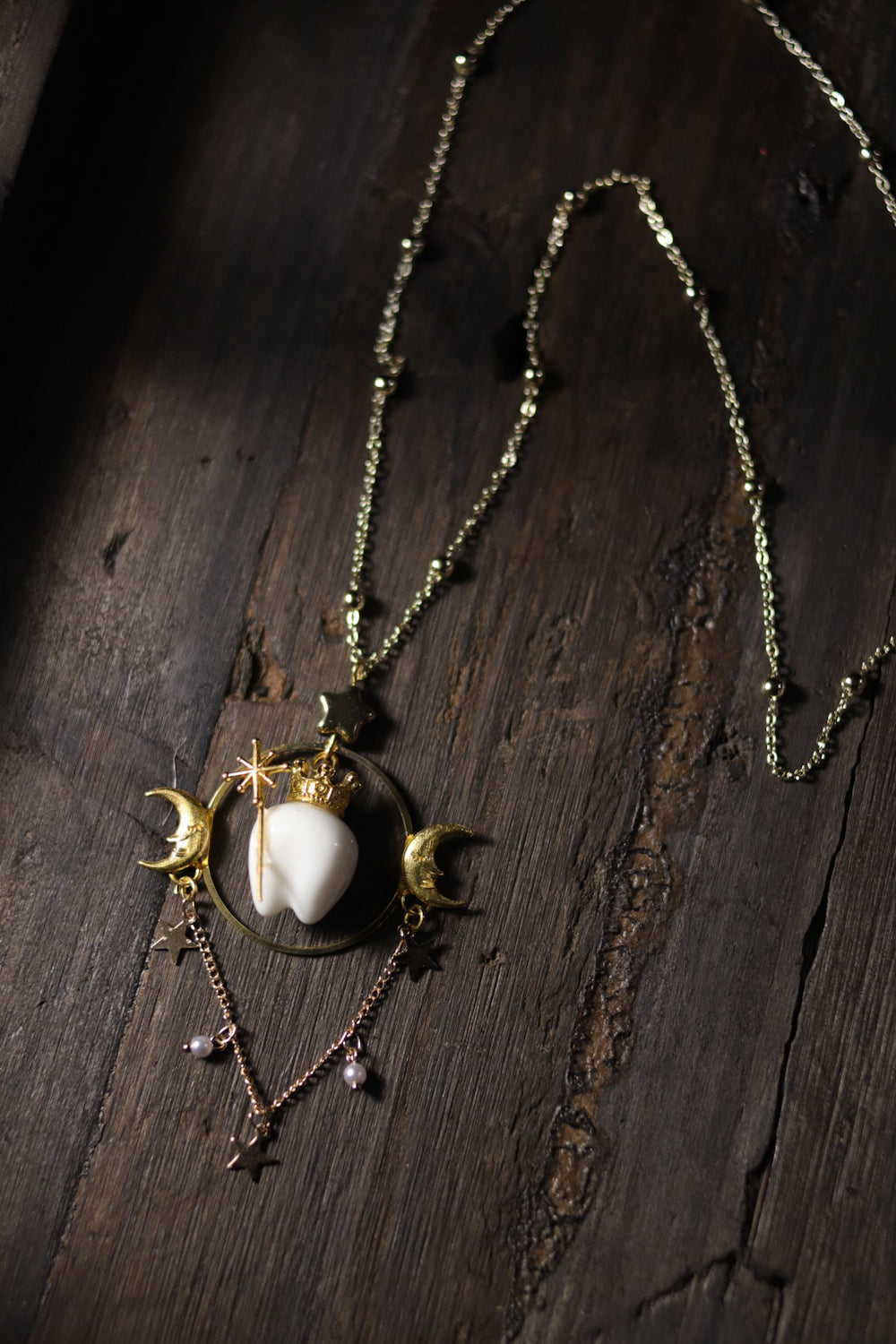 Vintage style necklace - Tooth Fairy