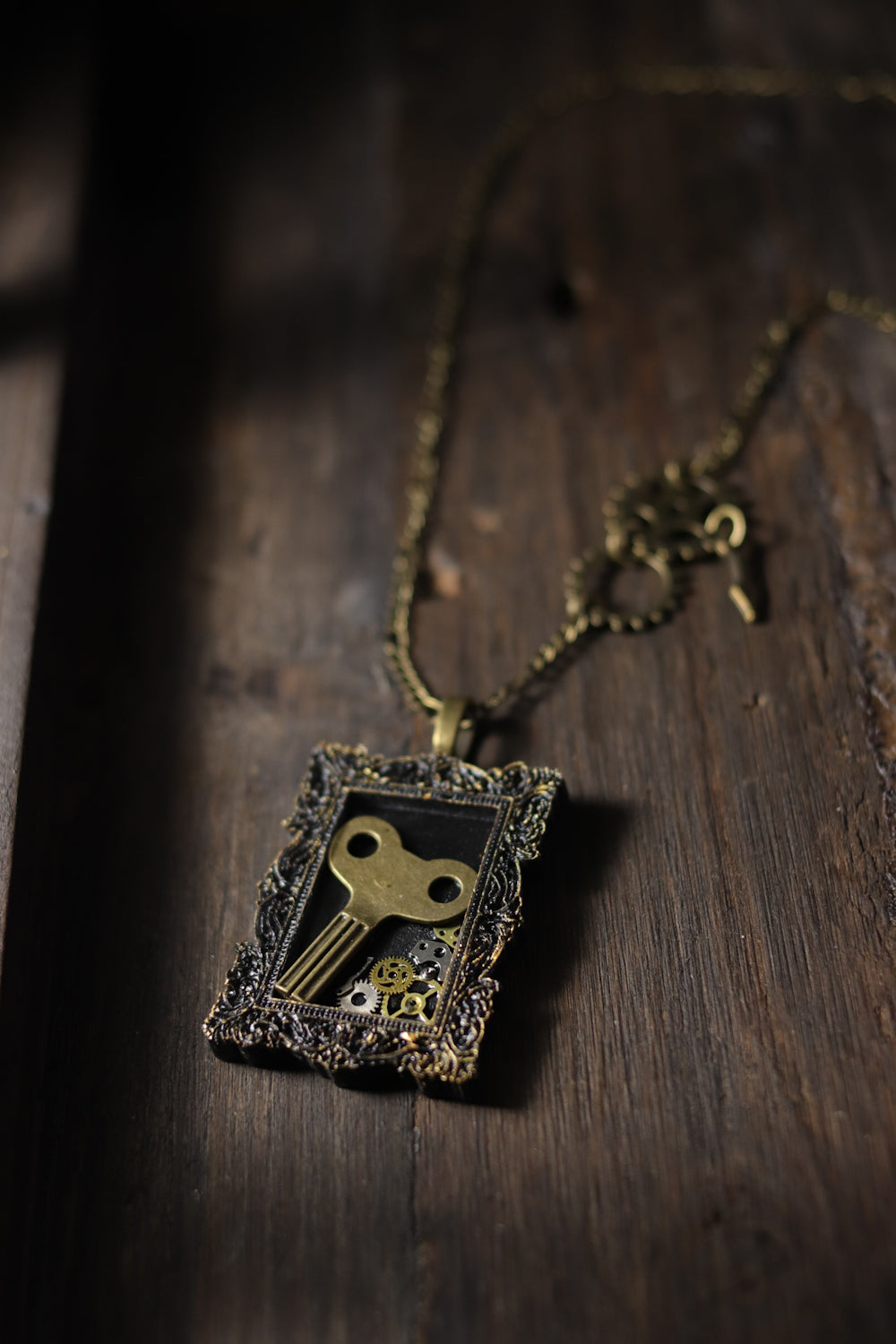 Vintage style necklace - Life clockwork