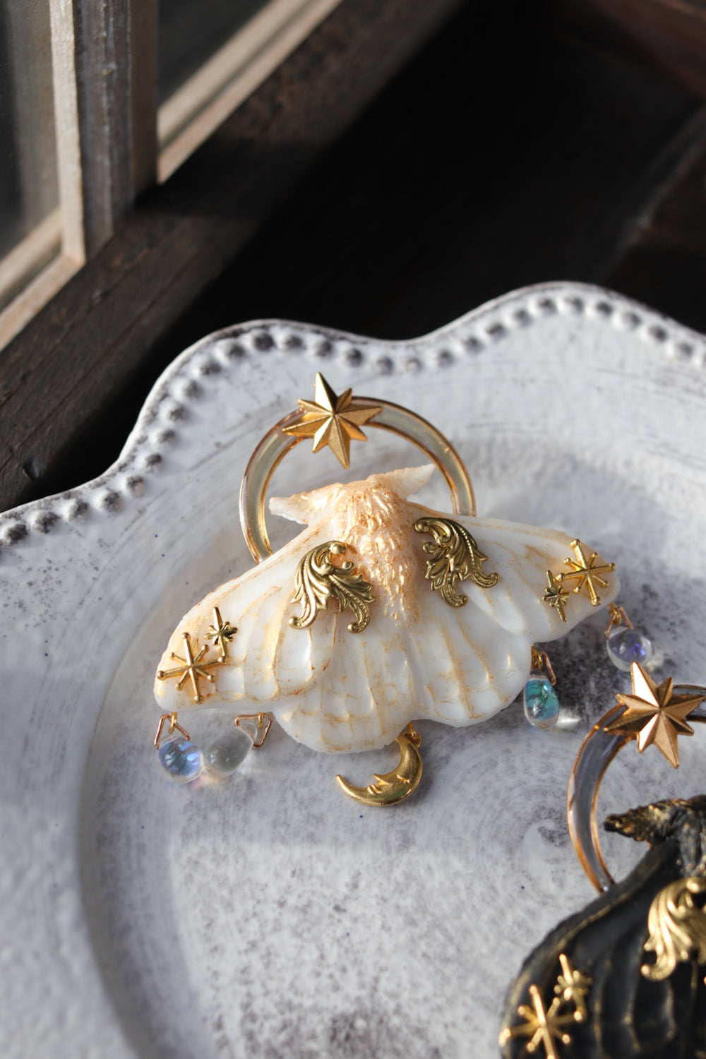 Vintage style brooch - Dawn of Birth, Night of Rest