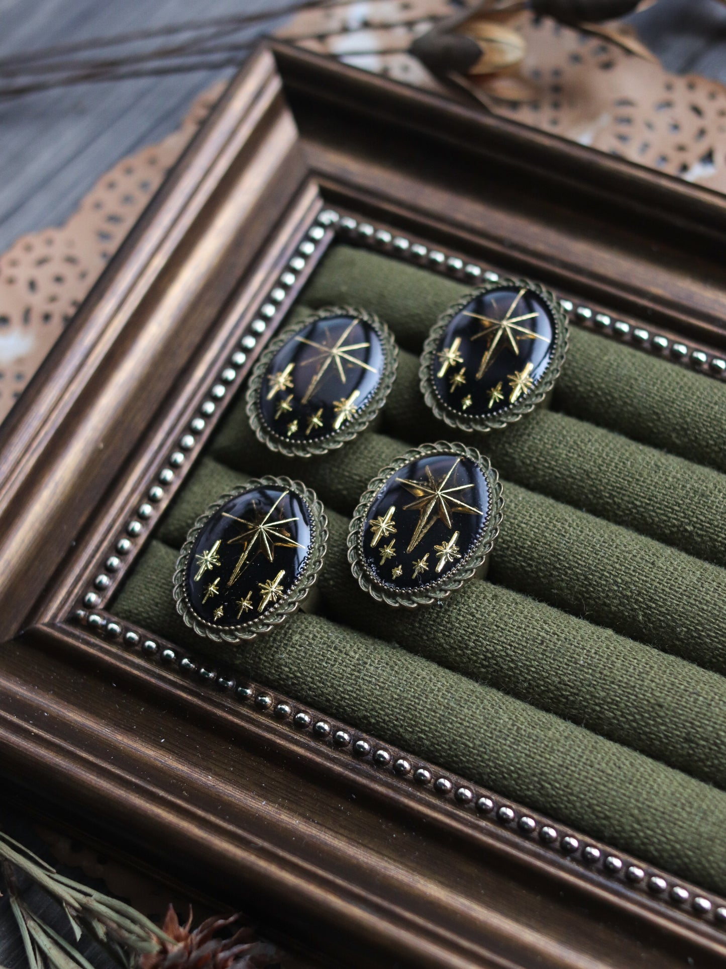 Vintage style ring - Starlights