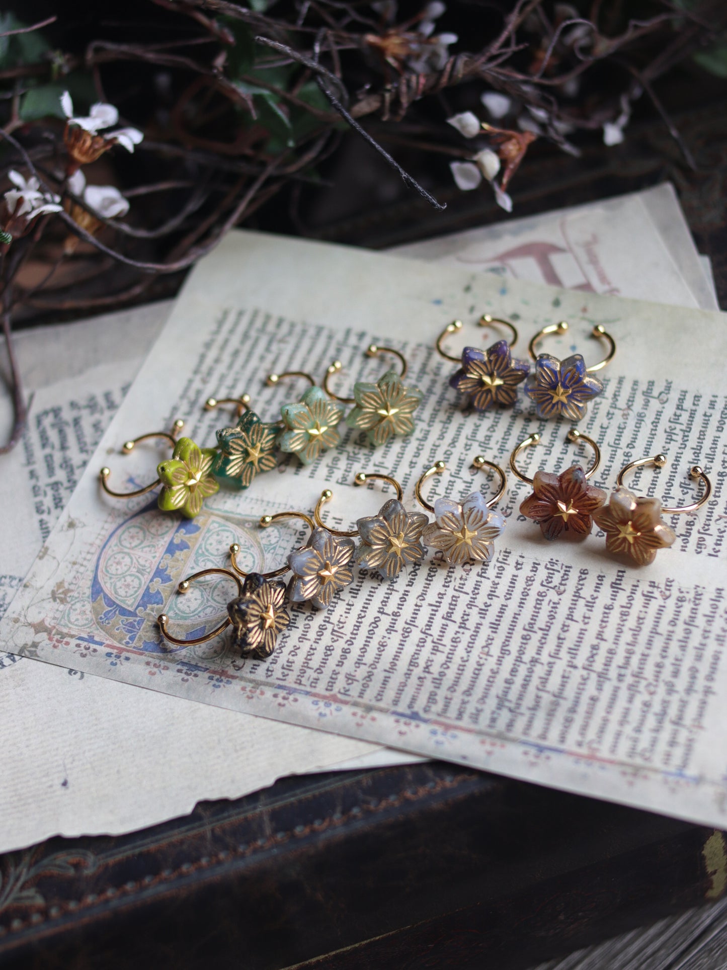 Vintage style  ring - Spinning Star