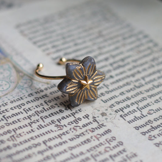 Vintage style  ring - Spinning Star