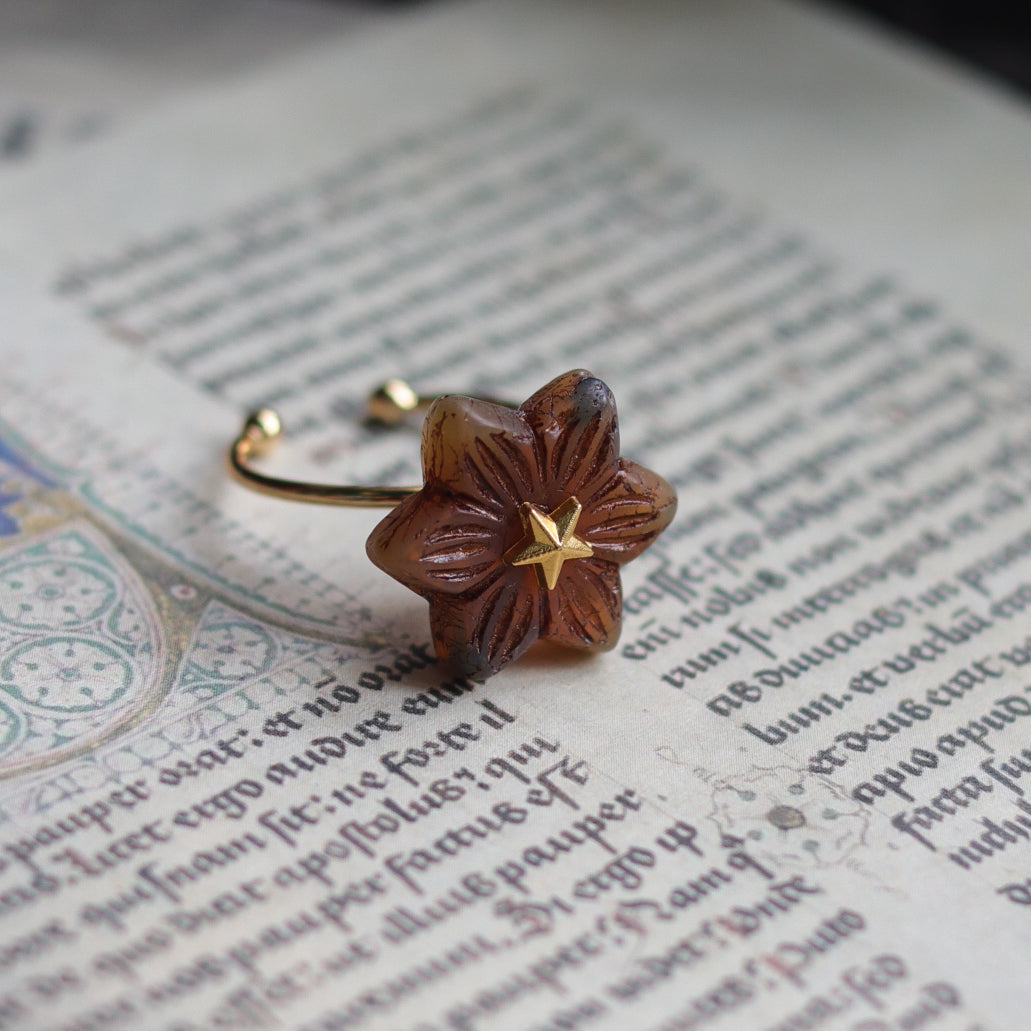 Vintage style  ring - Spinning Star