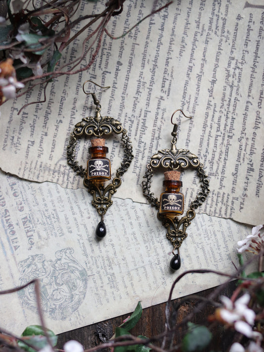 Vintage style earrings - Poison