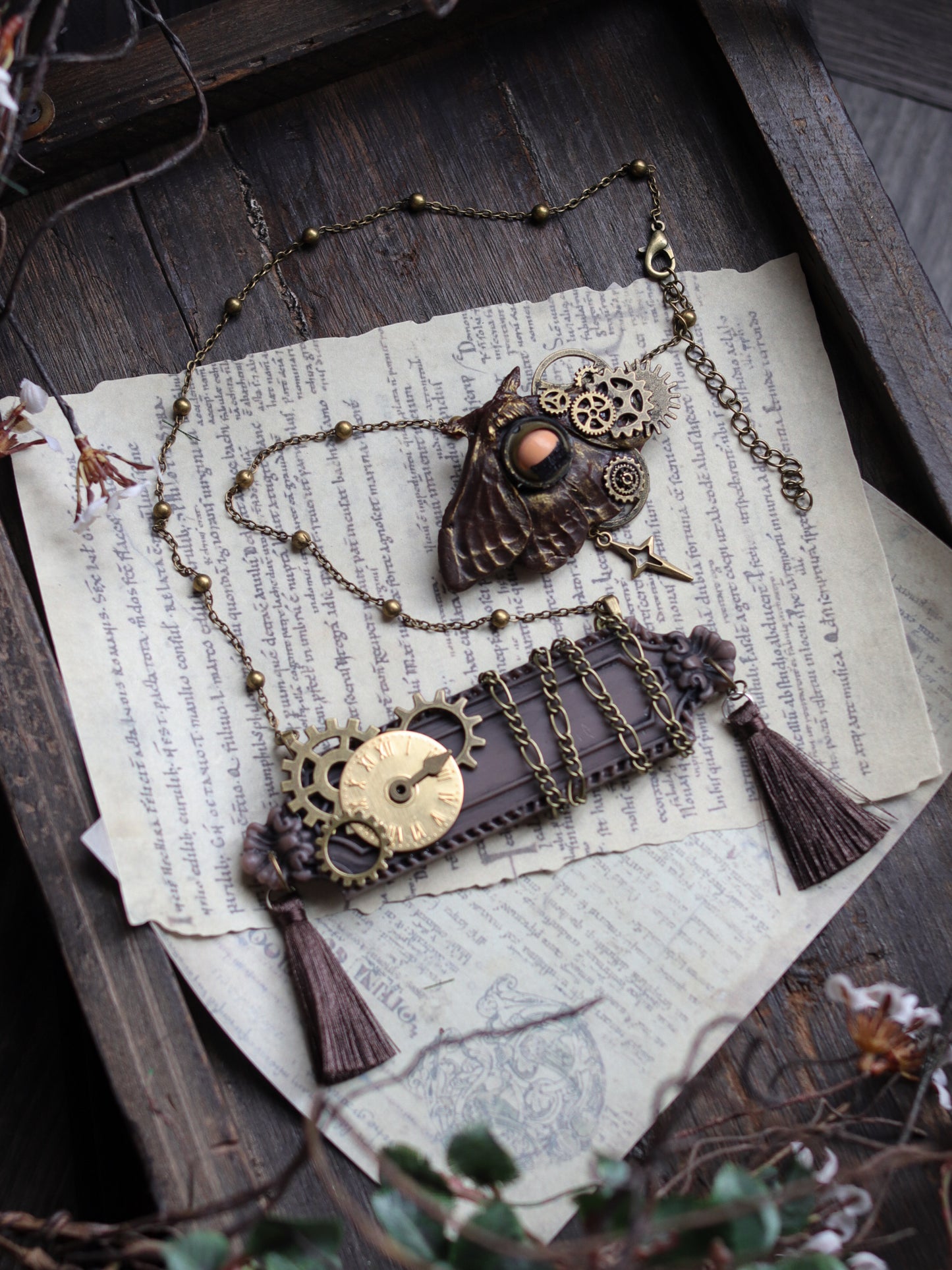 Vintage style necklace - Mechanical moth