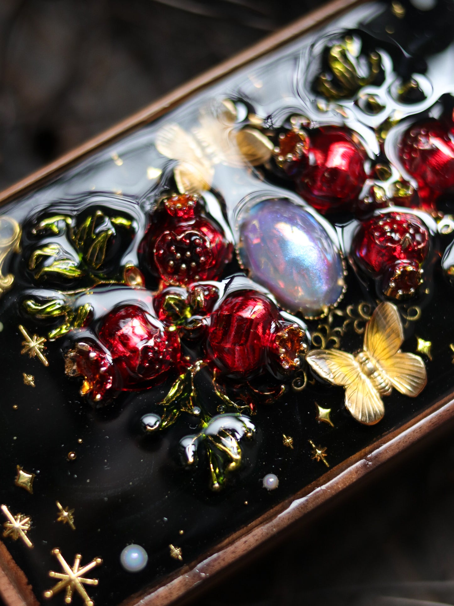 Vintage style walnut jewelry box - Res fruit