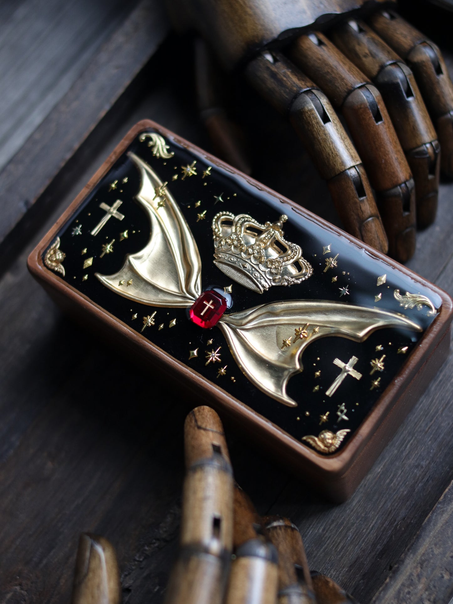 Vintage style walnut jewelry box - Dark king