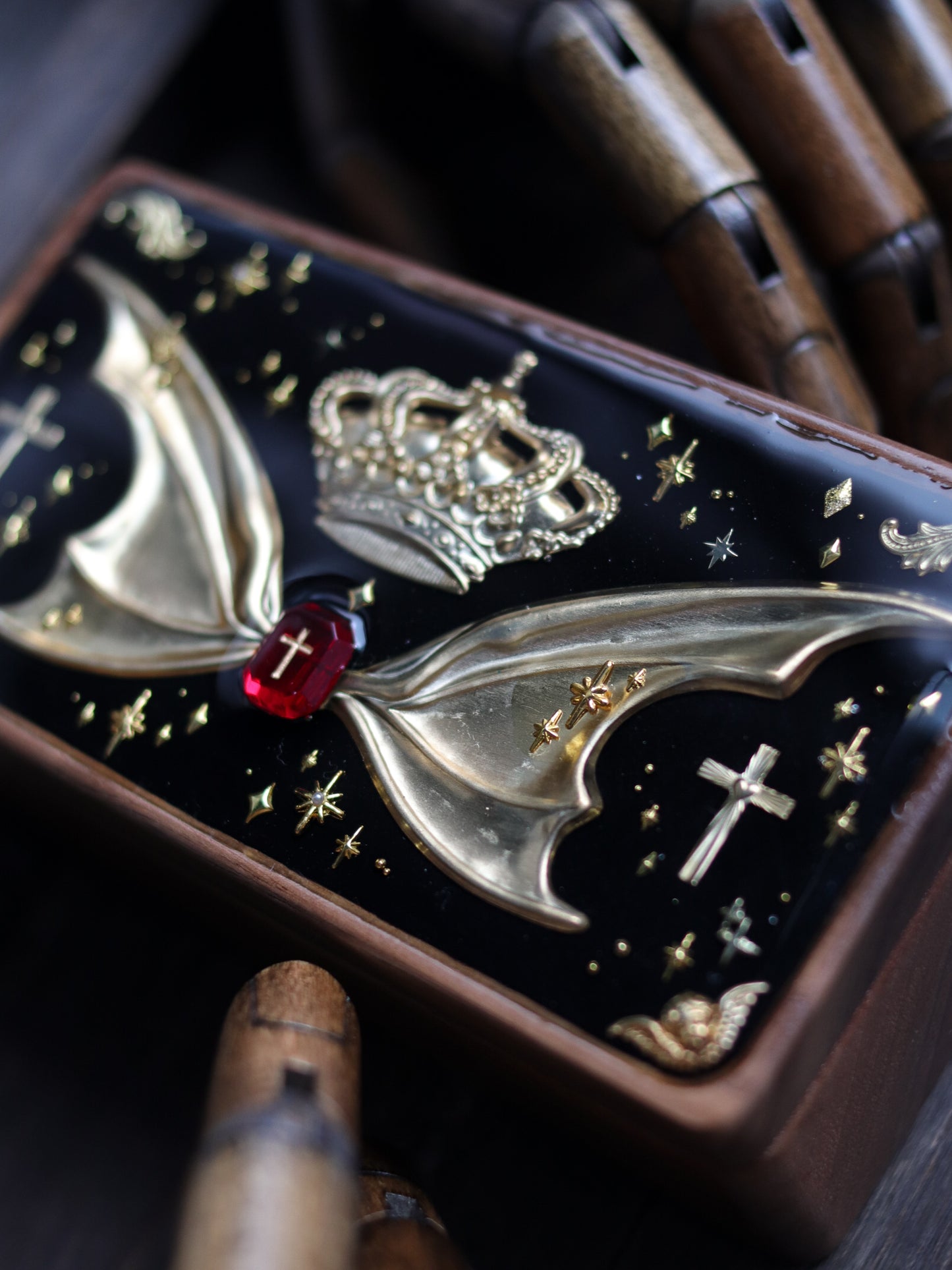 Vintage style walnut jewelry box - Dark king