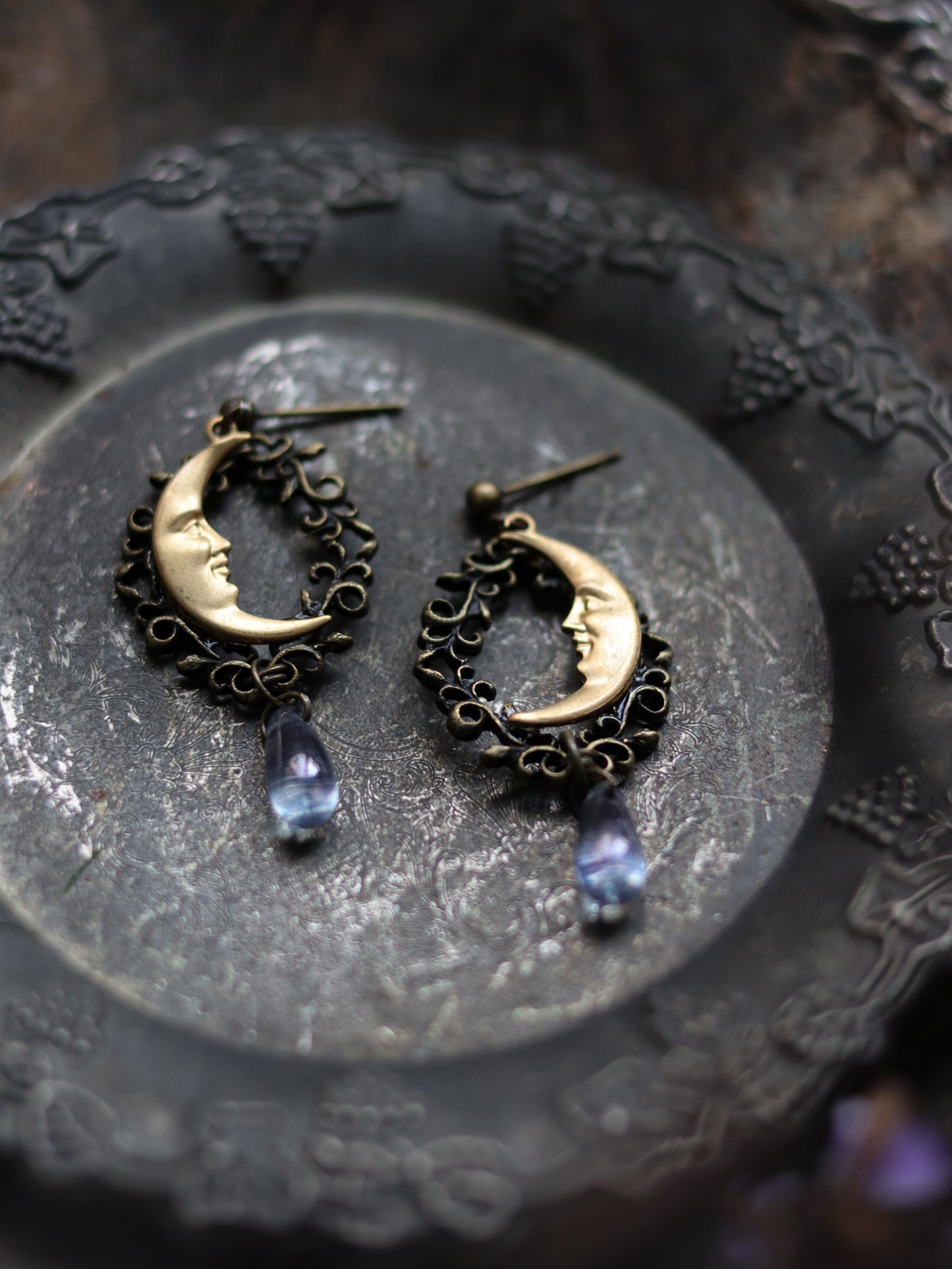 Vintage style earrings - Twin Moon Shizuku