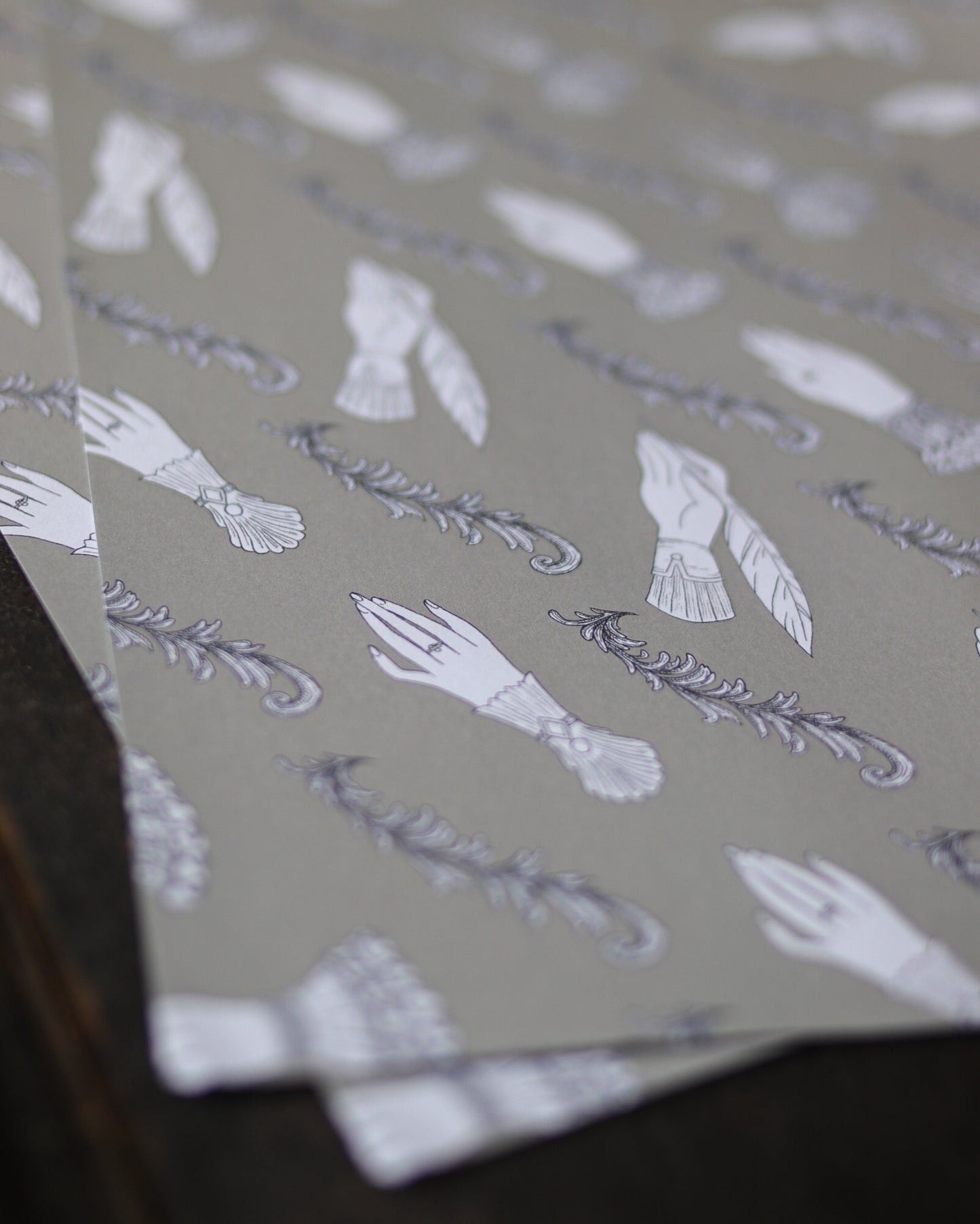 Design paper -  Lady's Hand