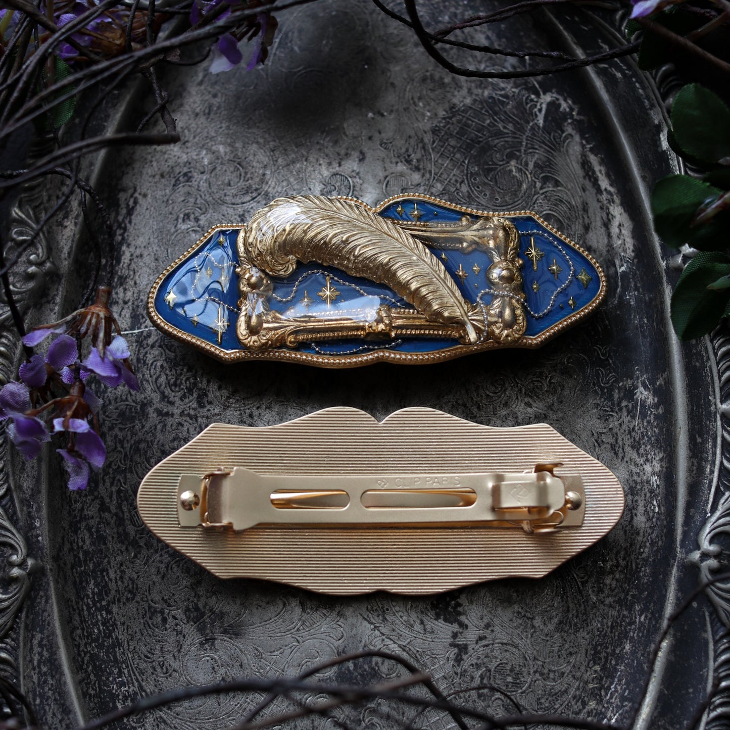 Vintage style hair clip - Magic Quill