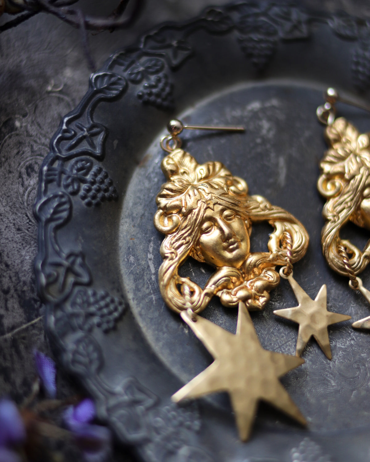 Earrings - The Witch's Face • three 耳環 - 魔女之顏。參