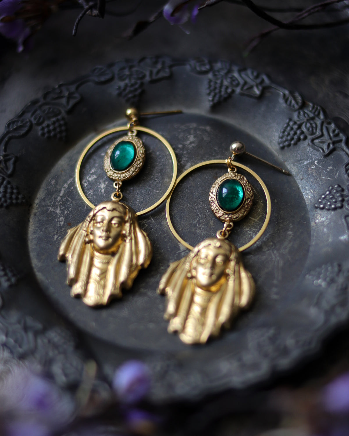 Earrings - The Witch's Face • two 耳環 - 魔女之顏。貳