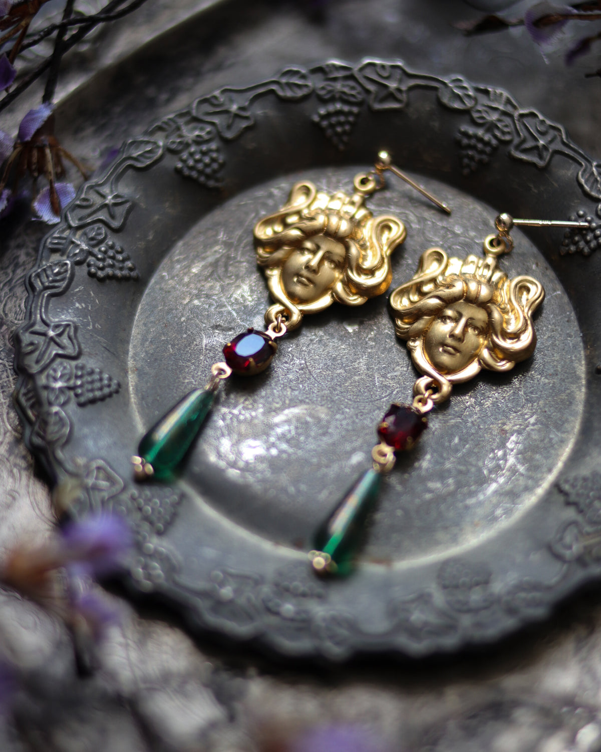 Earrings - The Witch's Face • four 耳環 - 魔女之顏。肆