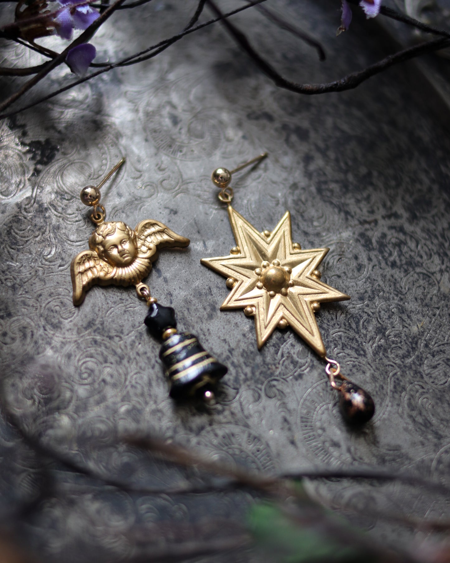 Vintage style earrings - Angel's bell