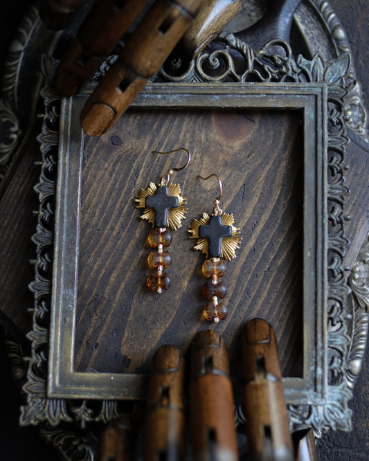 Vintage style earrings - Faith's bones