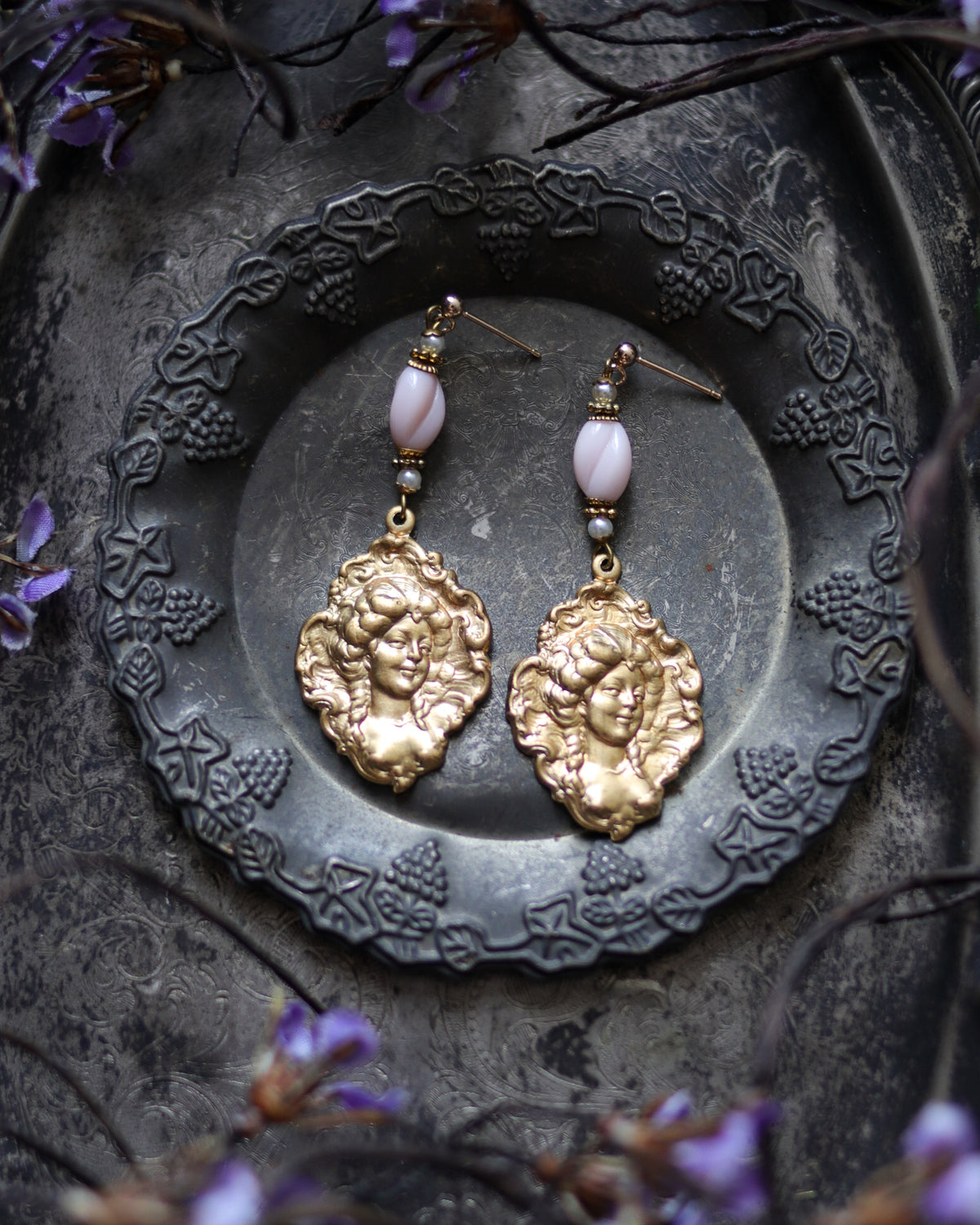 Earrings - The Witch's Face • one 耳環 - 魔女之顏。壹