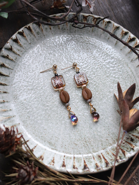 Vintage style earrings - Coffee bean