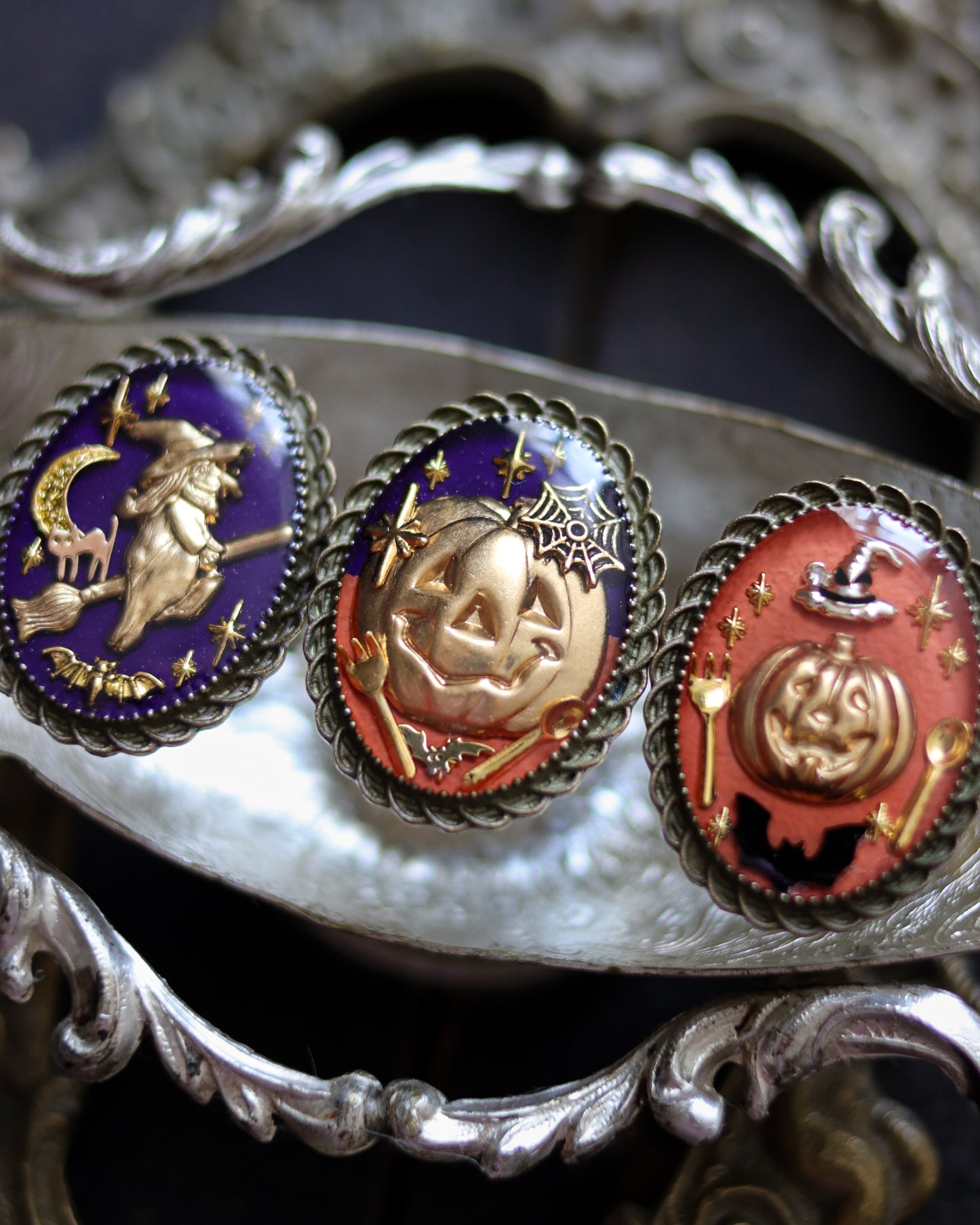 Vintage style ring - Halloween Carnival