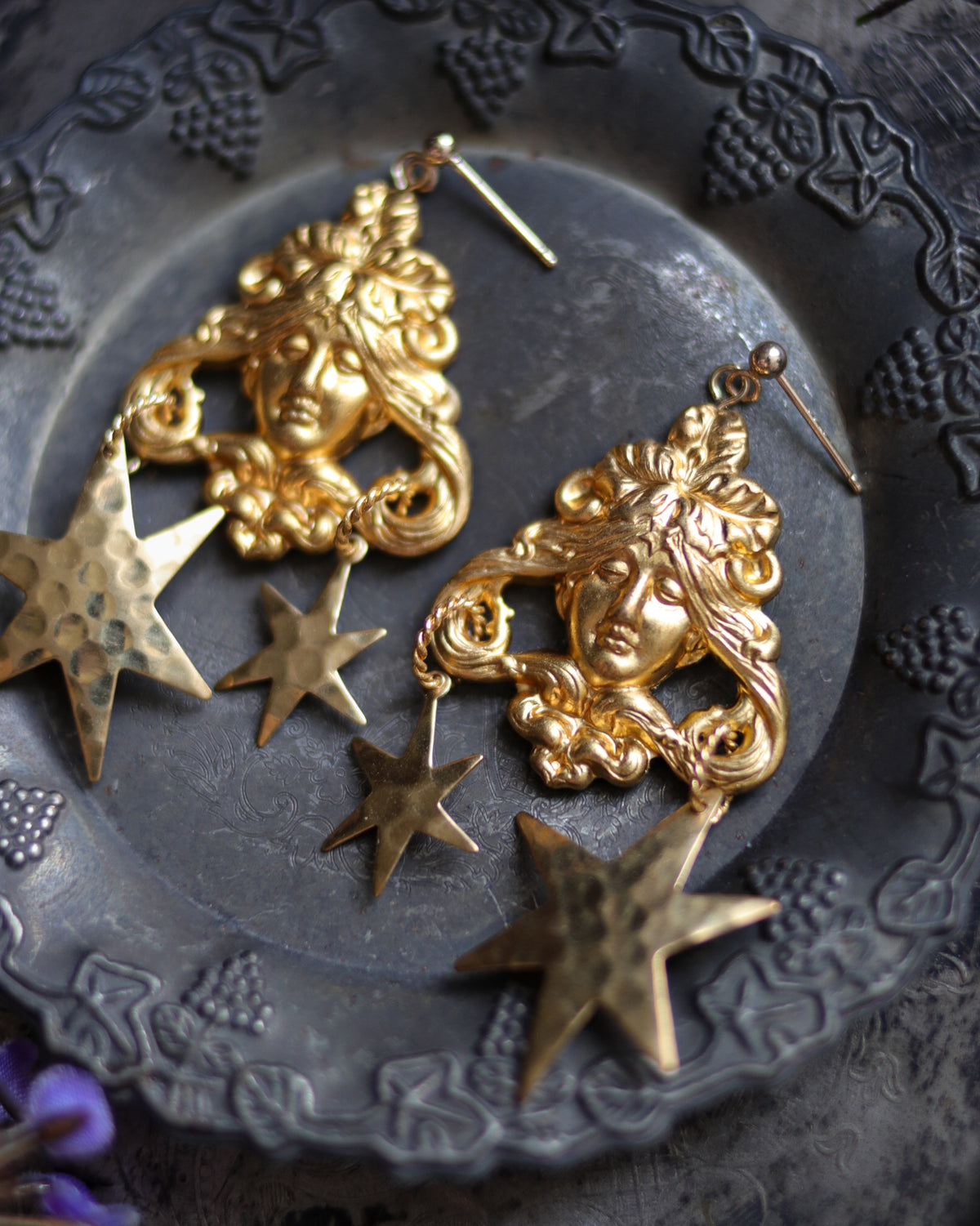 Earrings - The Witch's Face • three 耳環 - 魔女之顏。參