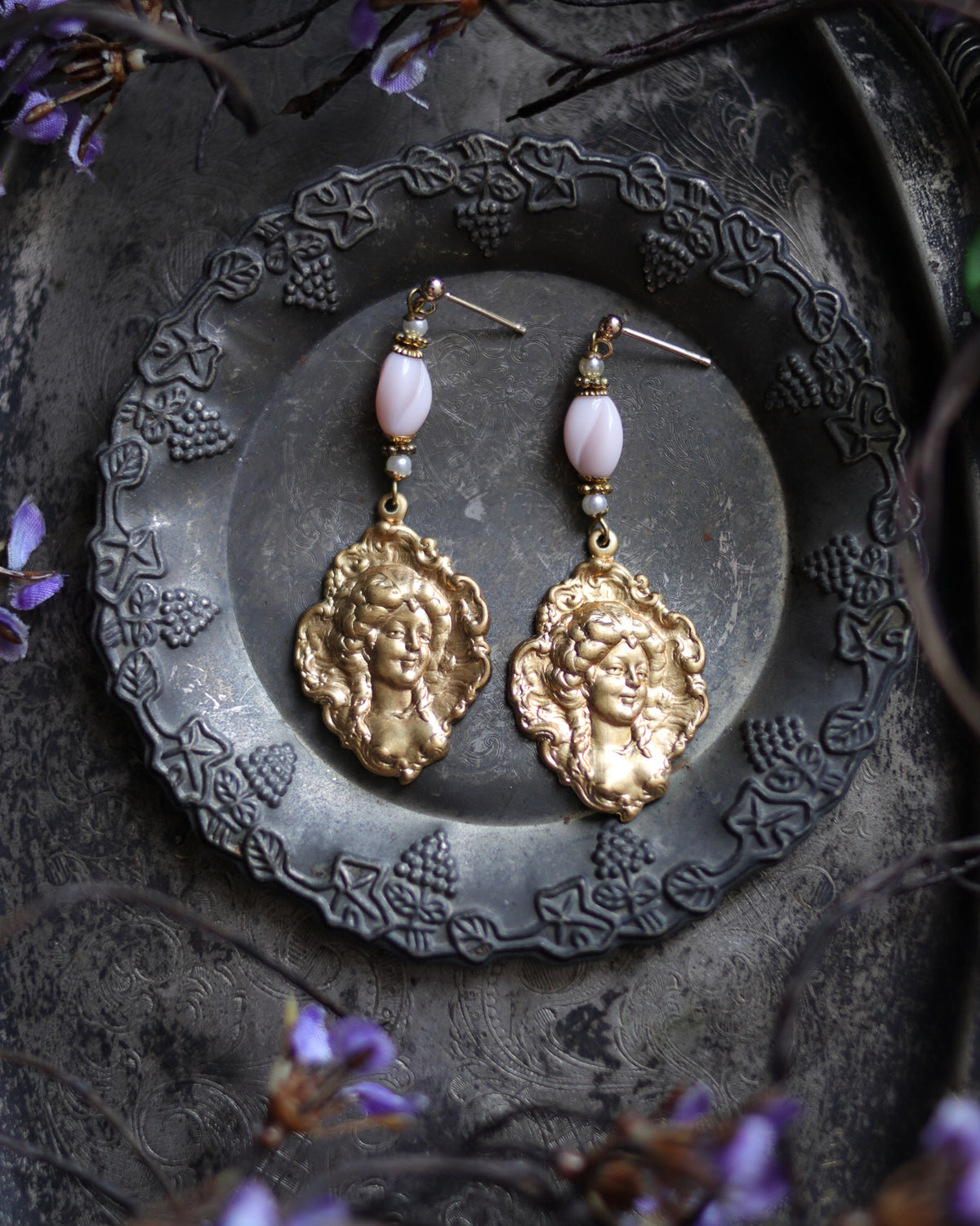 Earrings - The Witch's Face • one 耳環 - 魔女之顏。壹
