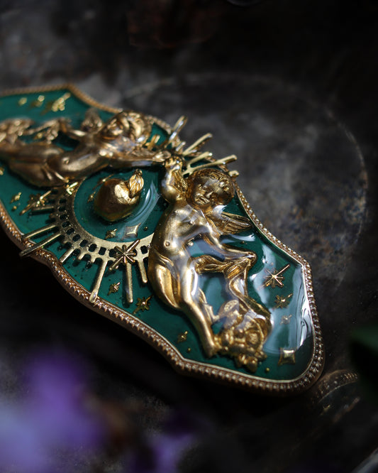 Vintage style hair clip - Gold Apple