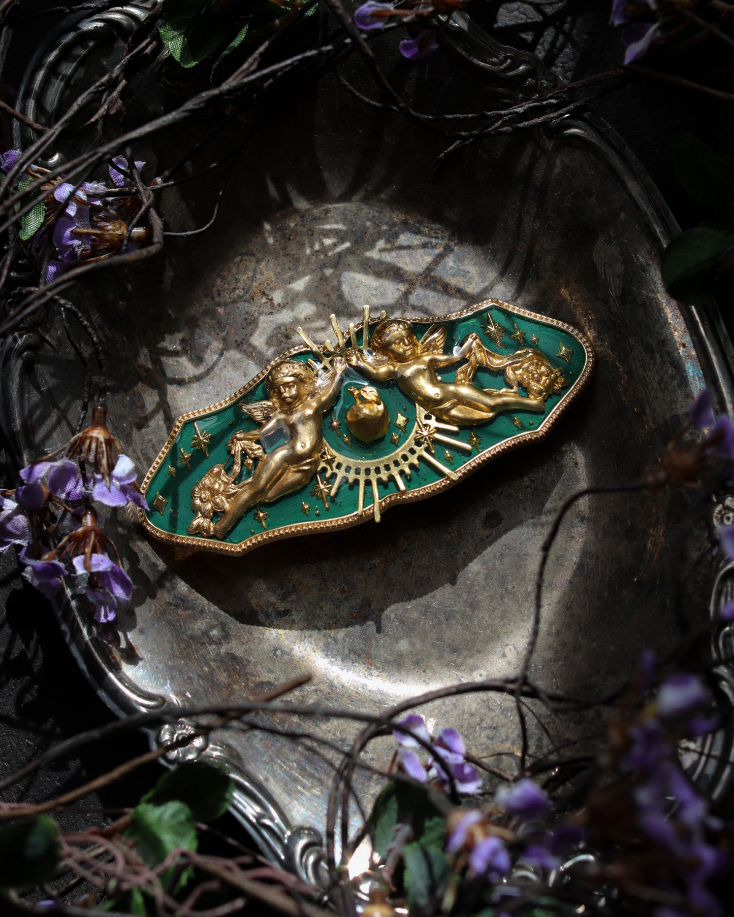 Vintage style hair clip - Gold Apple