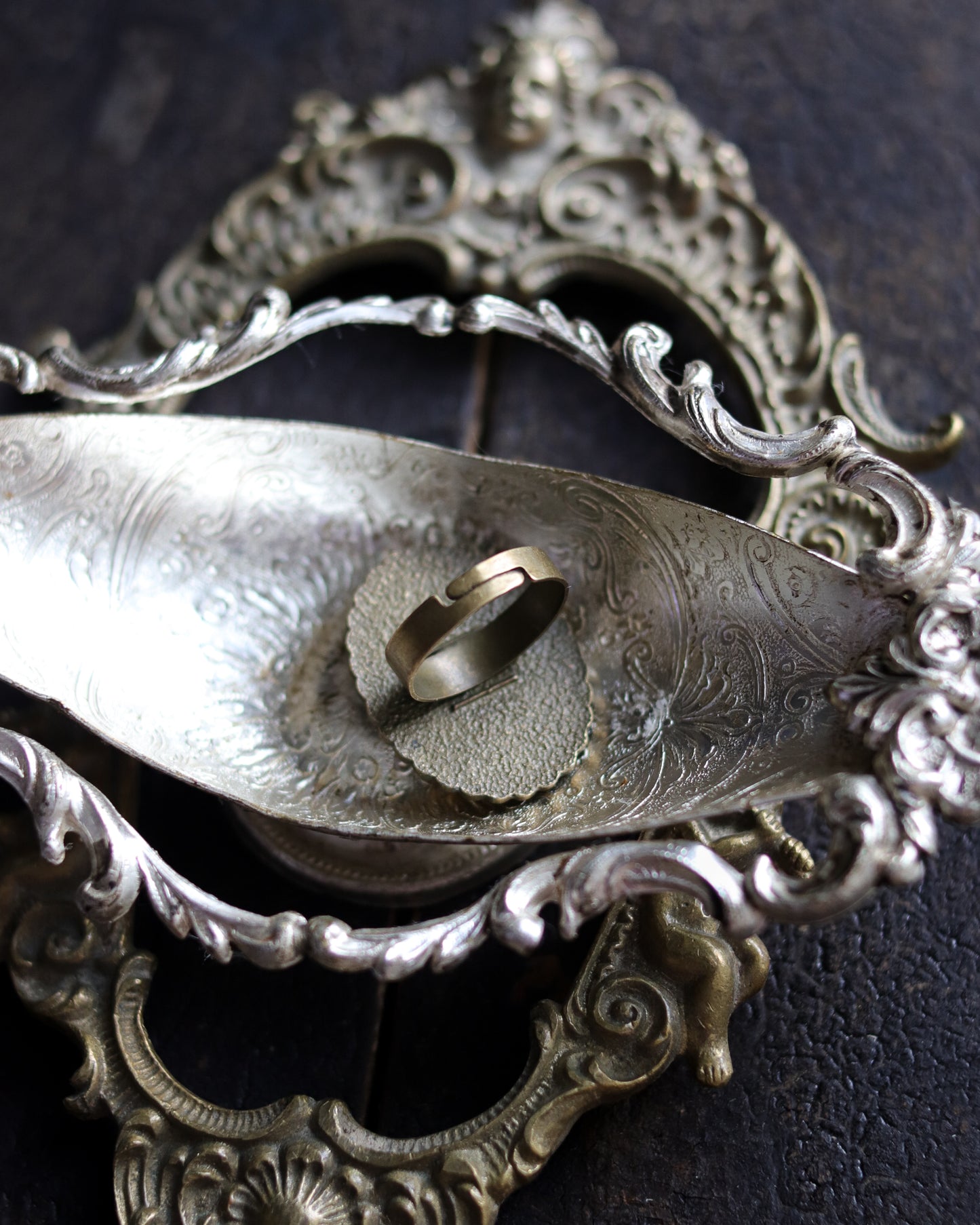 Vintage style ring - Halloween Carnival