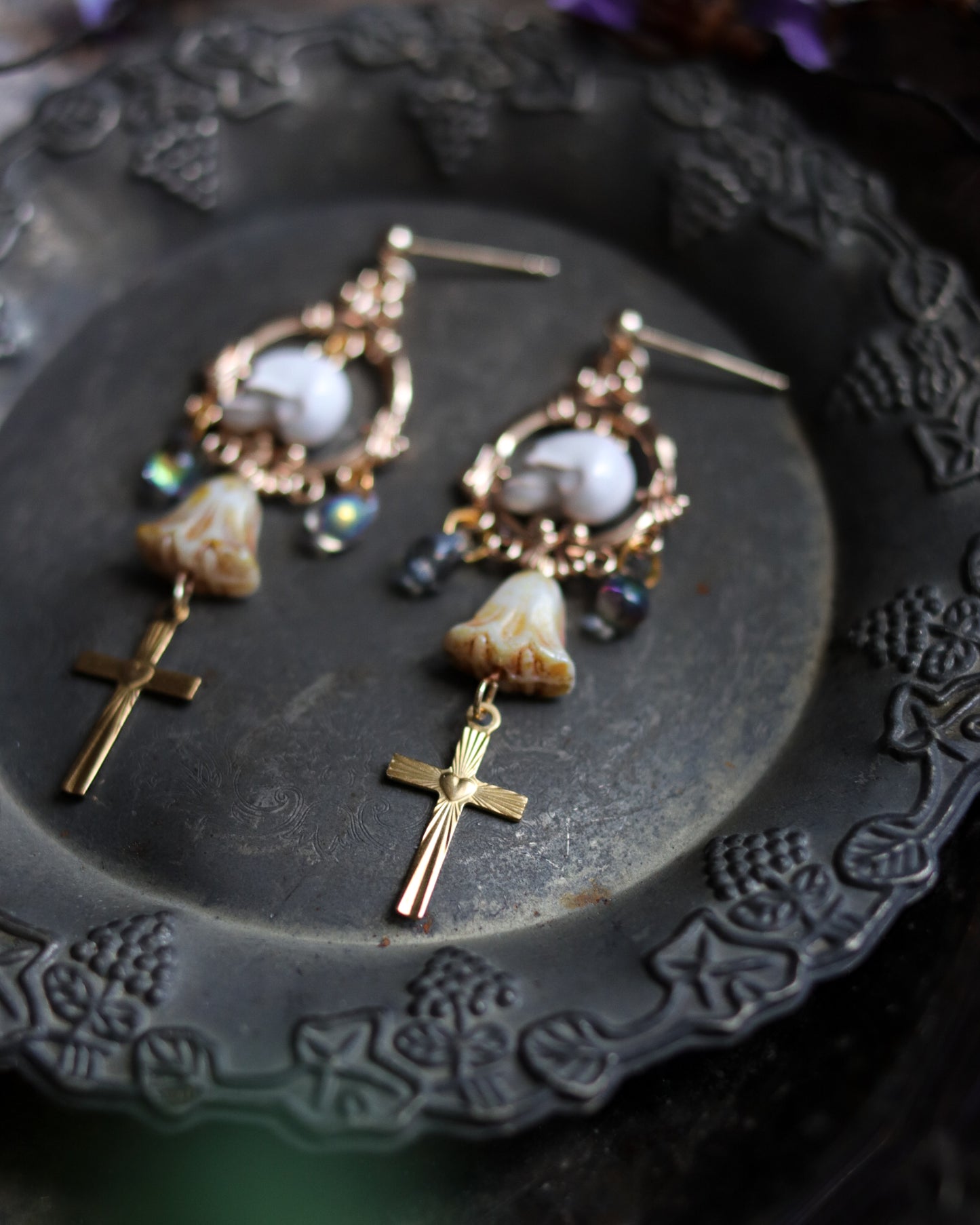 Vintage style earrings - Collecting hobby