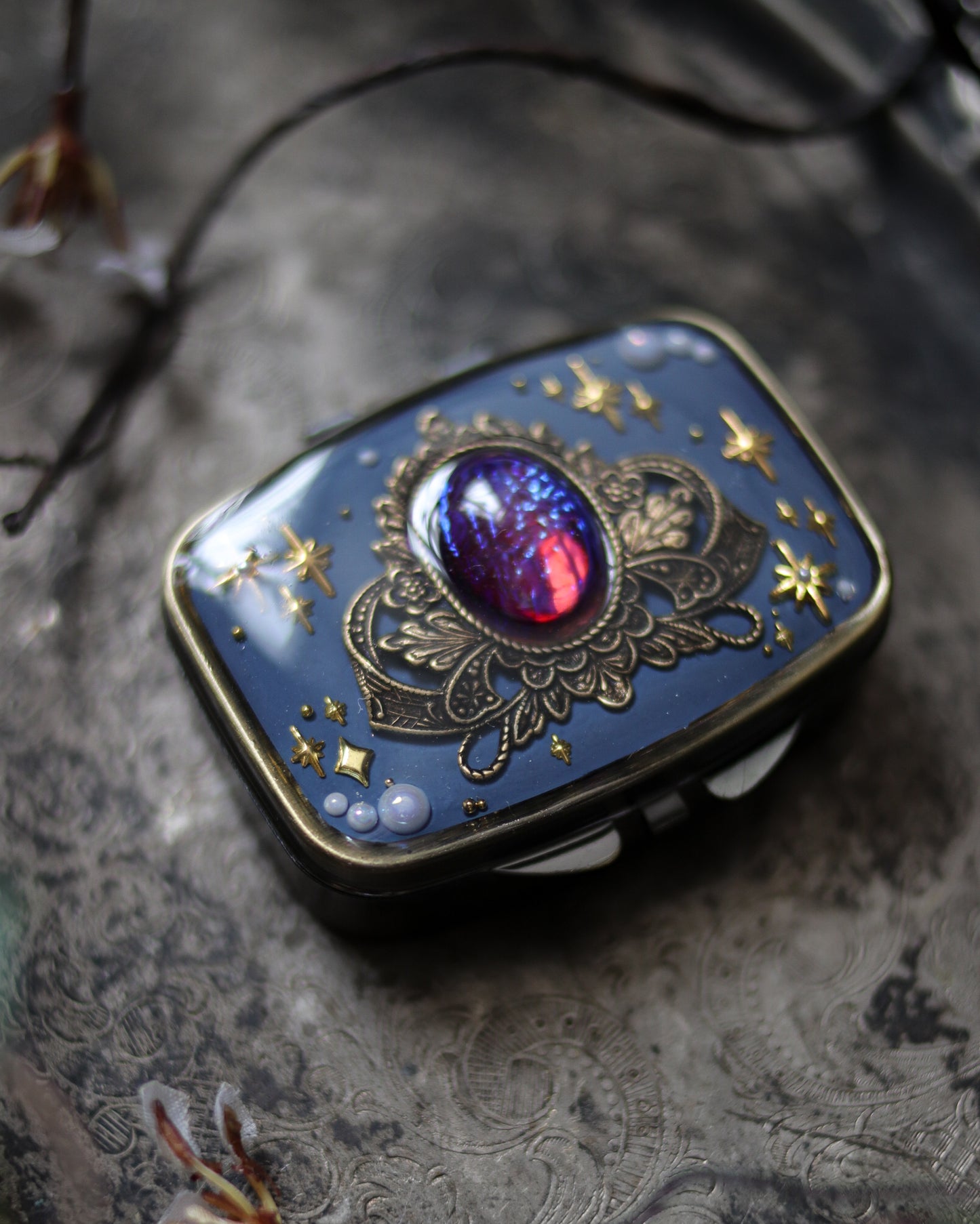 Mini jewelry pill box - Ancient Dragon's Breath 迷你首飾藥盒 - 古龍吐息