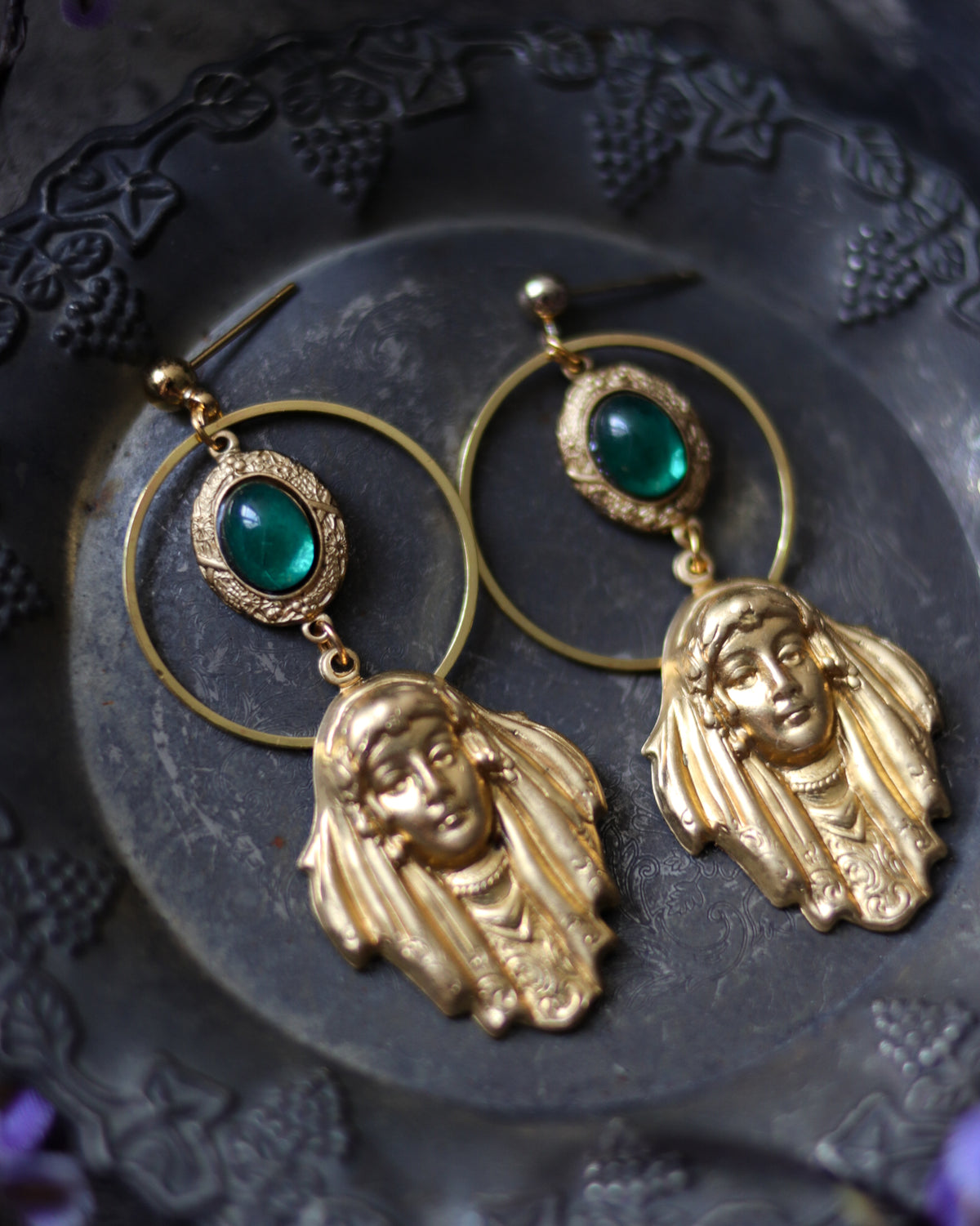 Earrings - The Witch's Face • two 耳環 - 魔女之顏。貳