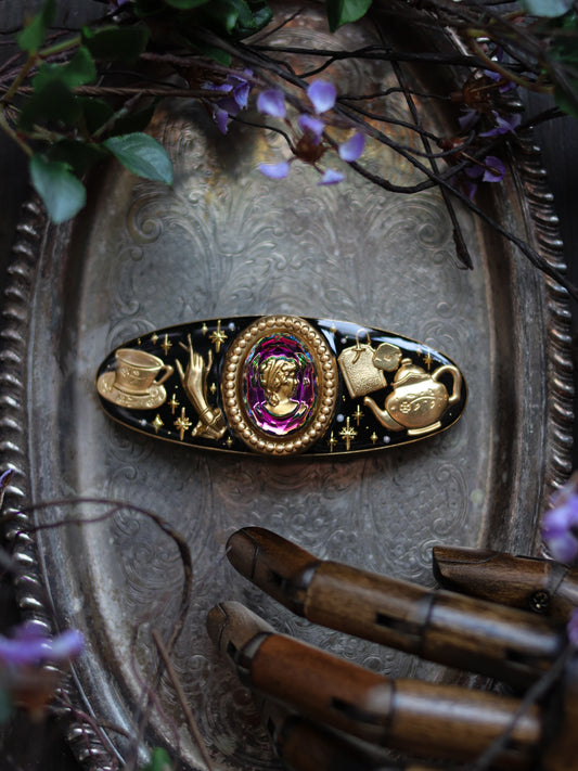 Vintage style hair clip - Lady Tea Time