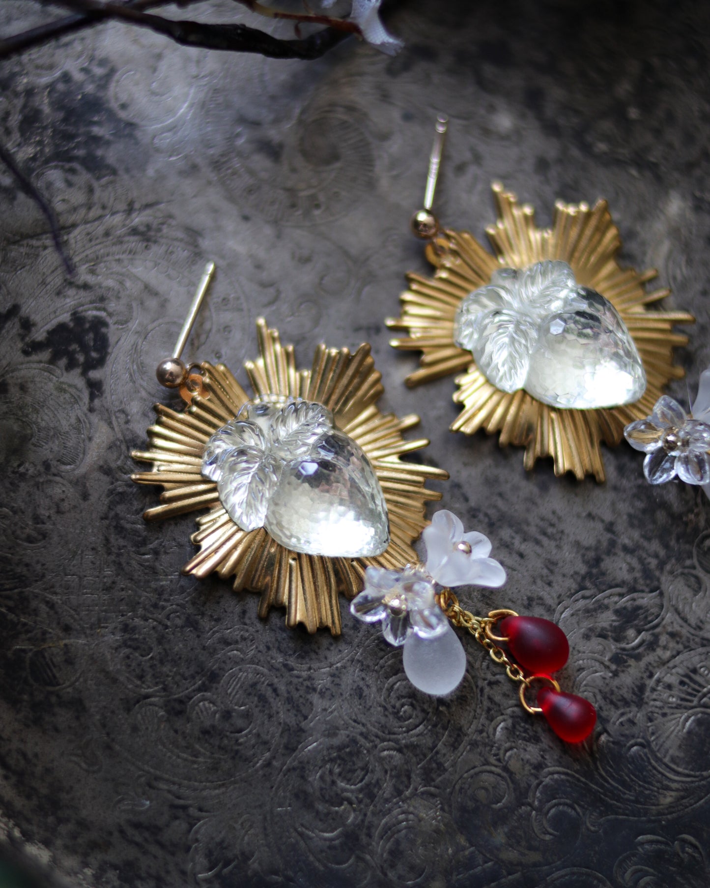 Vintage style earrings - Strawberry Shizuku