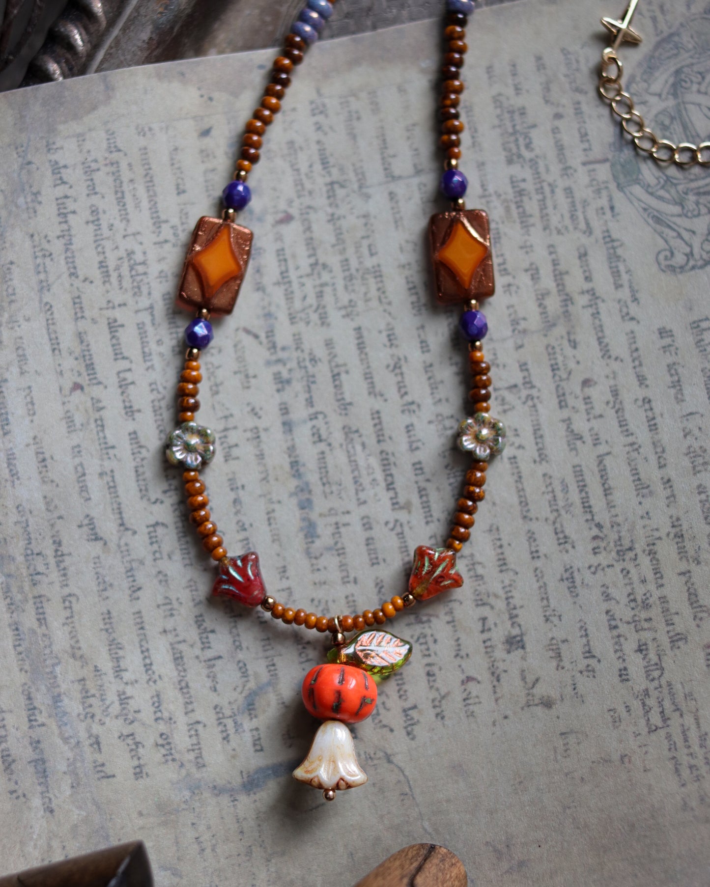 Czech glass bead necklace - Pumpkin Ghost