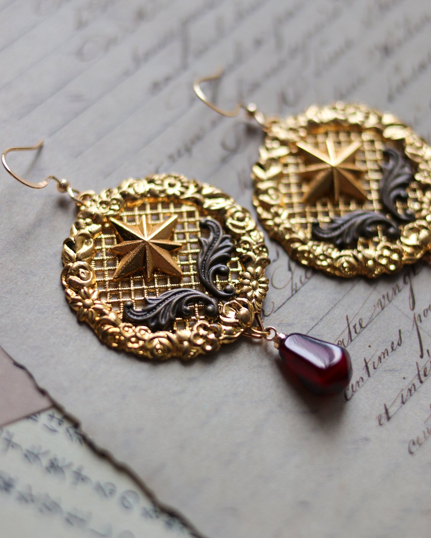 Vintage style earrings - Twins star