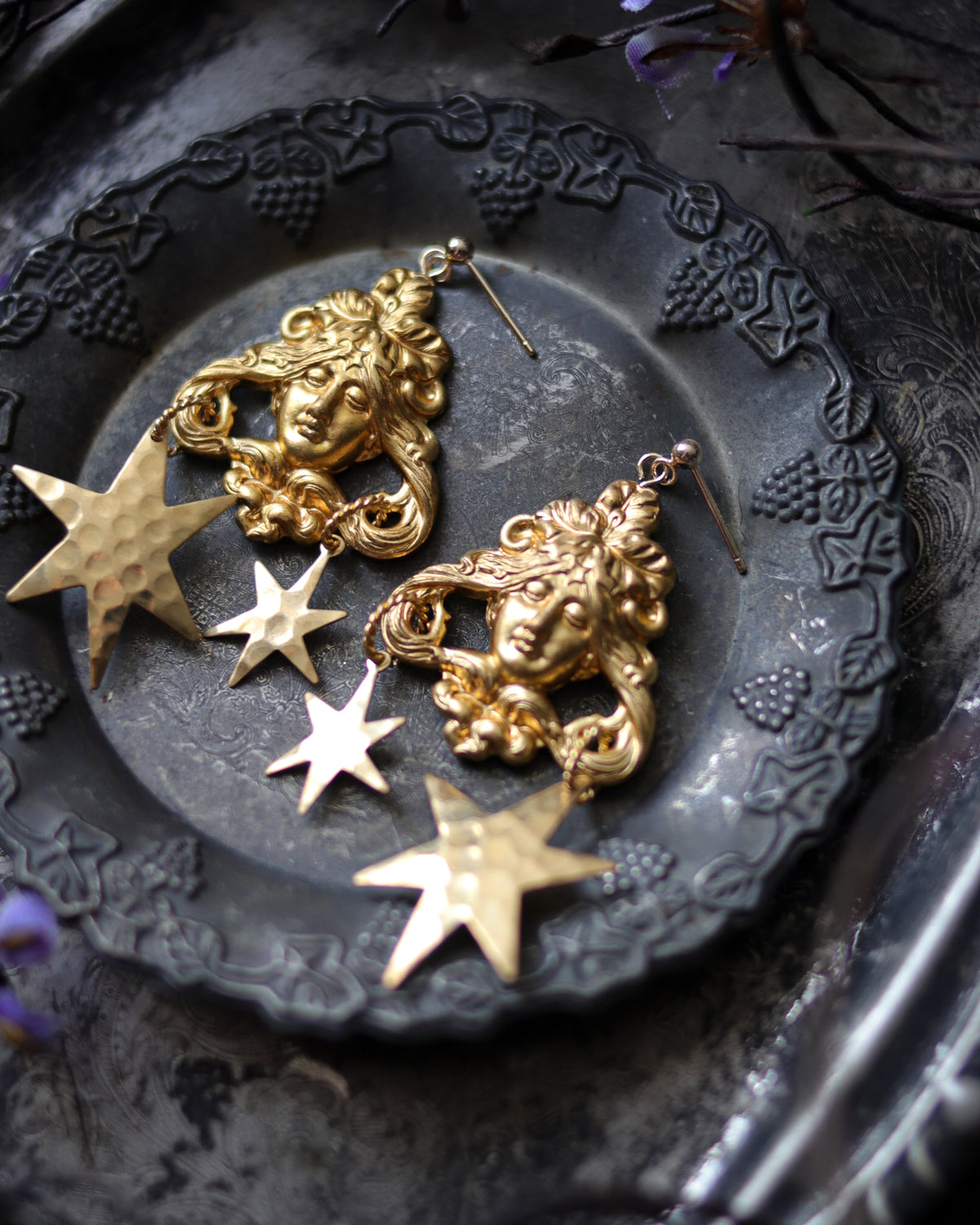 Earrings - The Witch's Face • three 耳環 - 魔女之顏。參