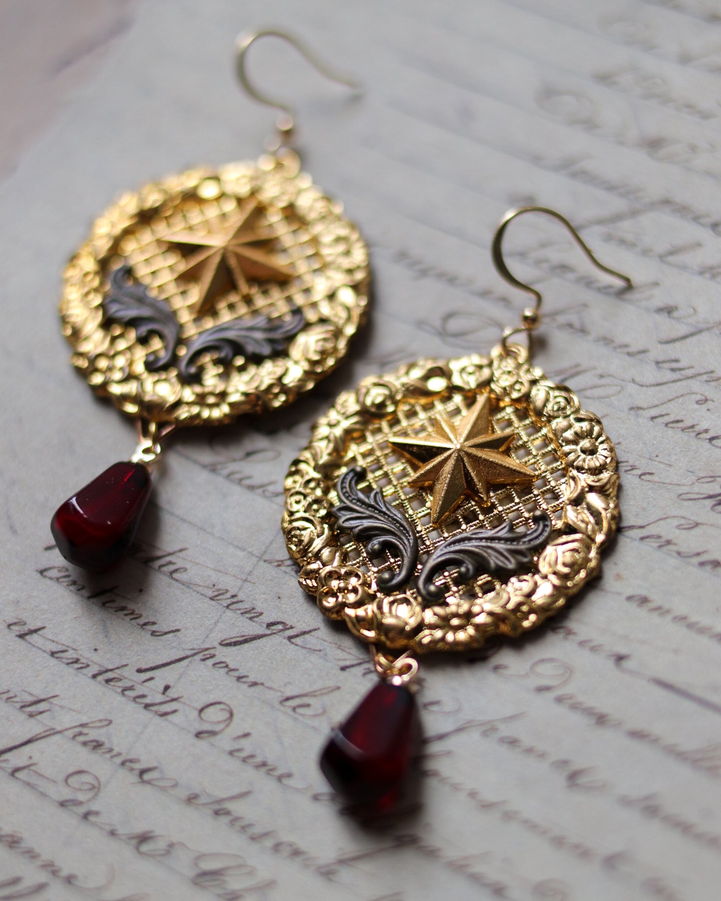 Vintage style earrings - Twins star