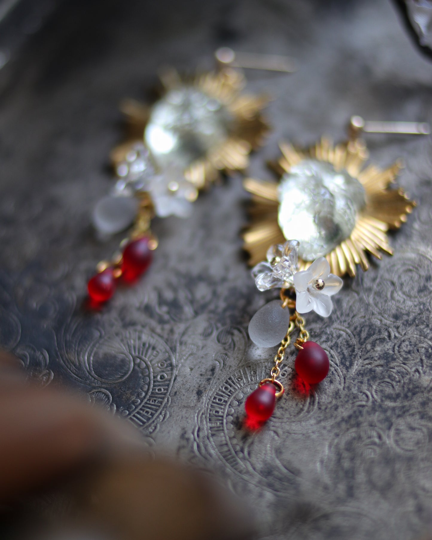 Vintage style earrings - Strawberry Shizuku