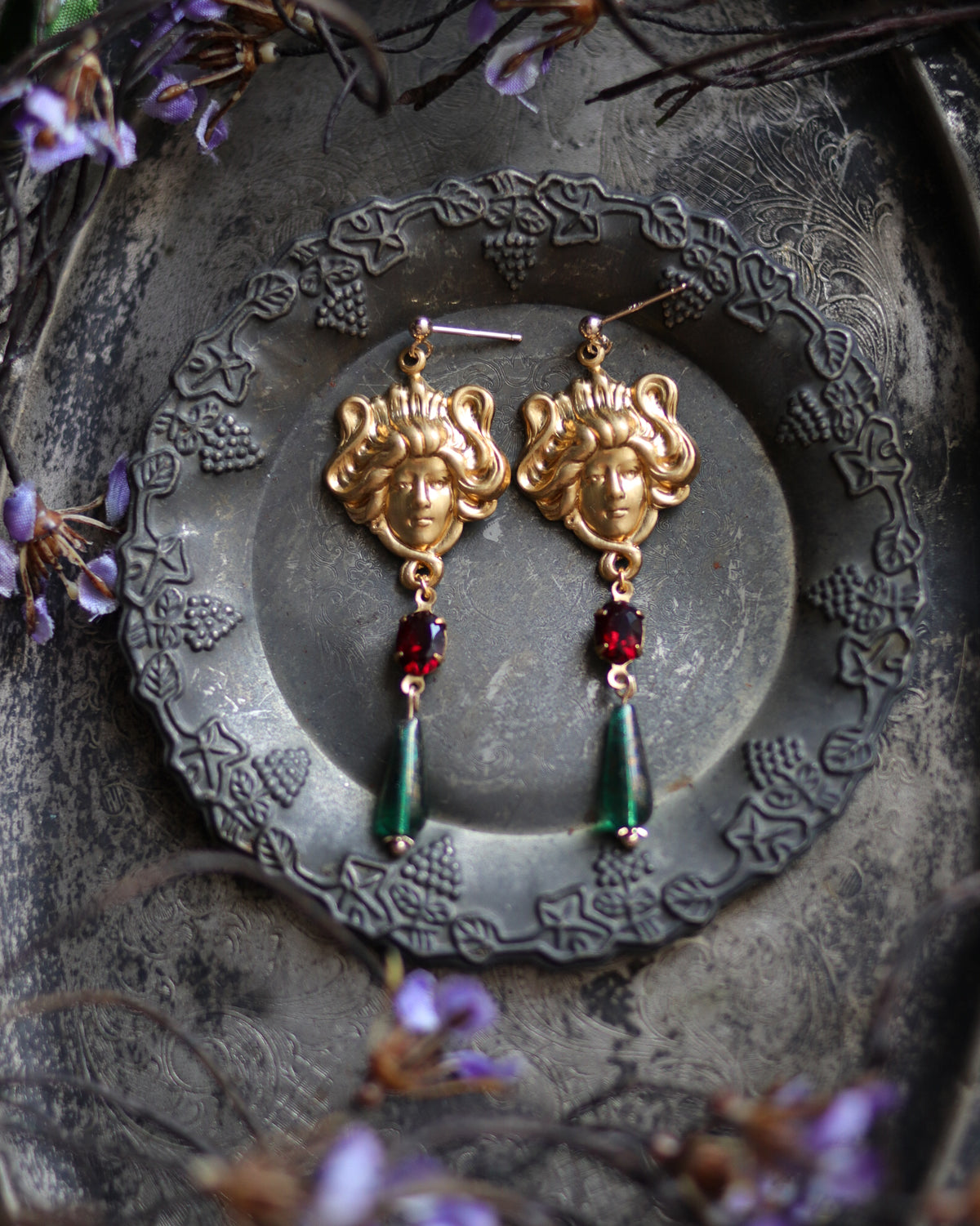 Earrings - The Witch's Face • four 耳環 - 魔女之顏。肆